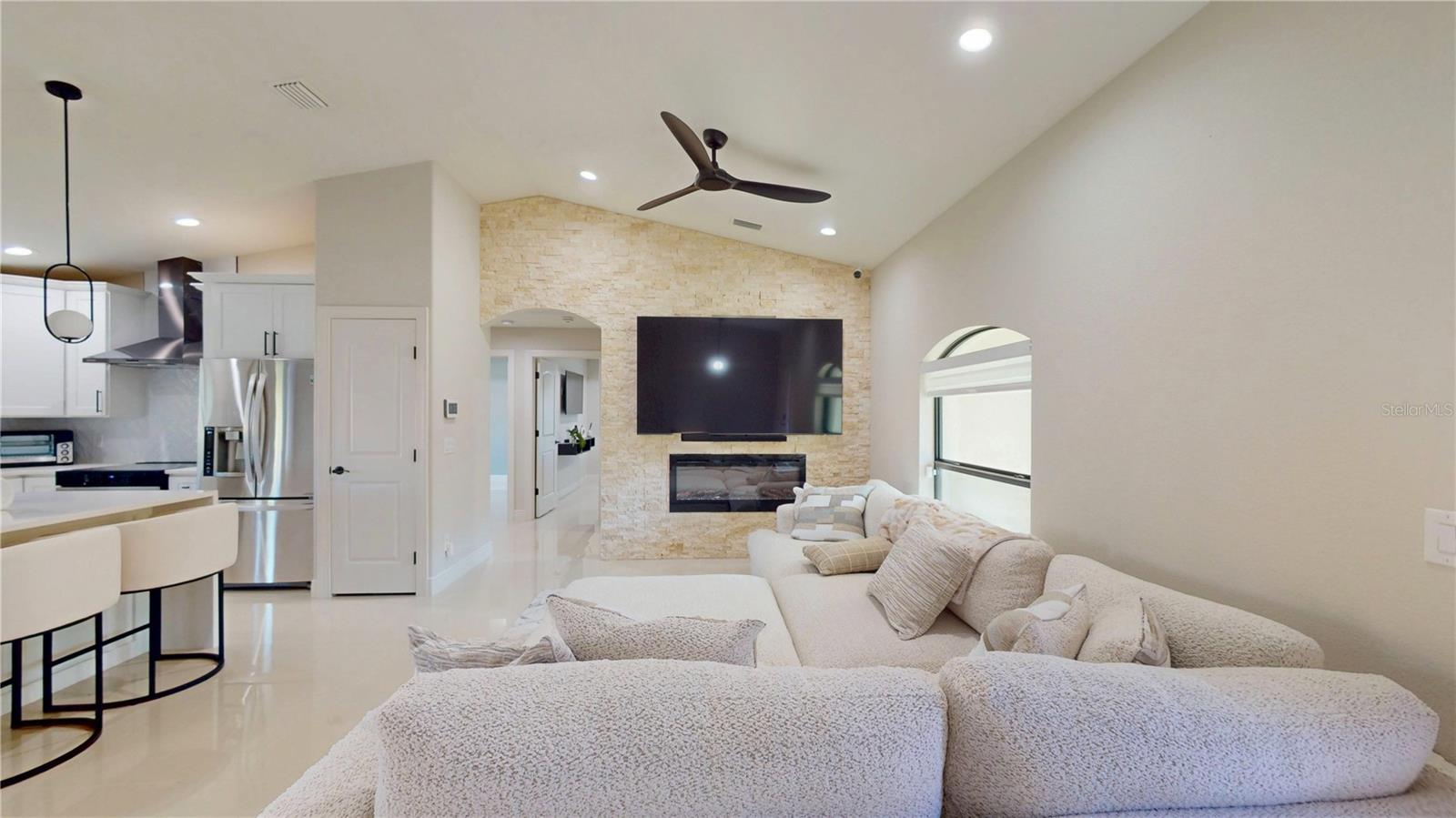 5138 ADINA CIR — photo 4