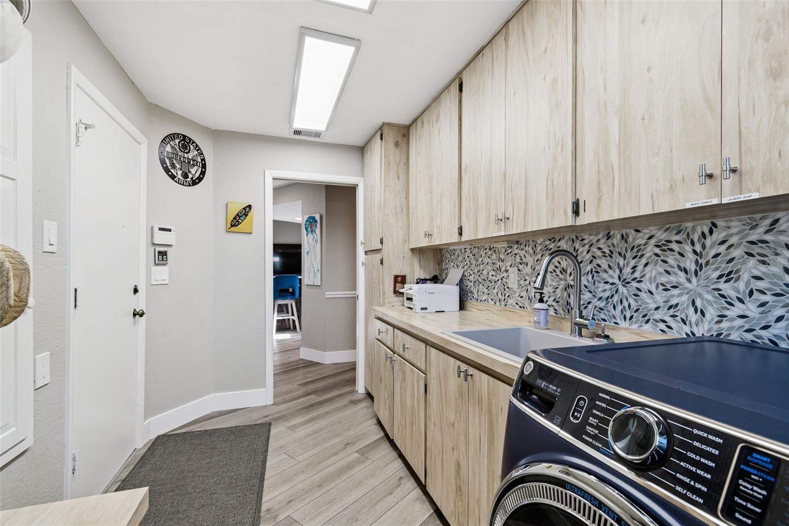 320 BELLE ISLE AVE — photo 40