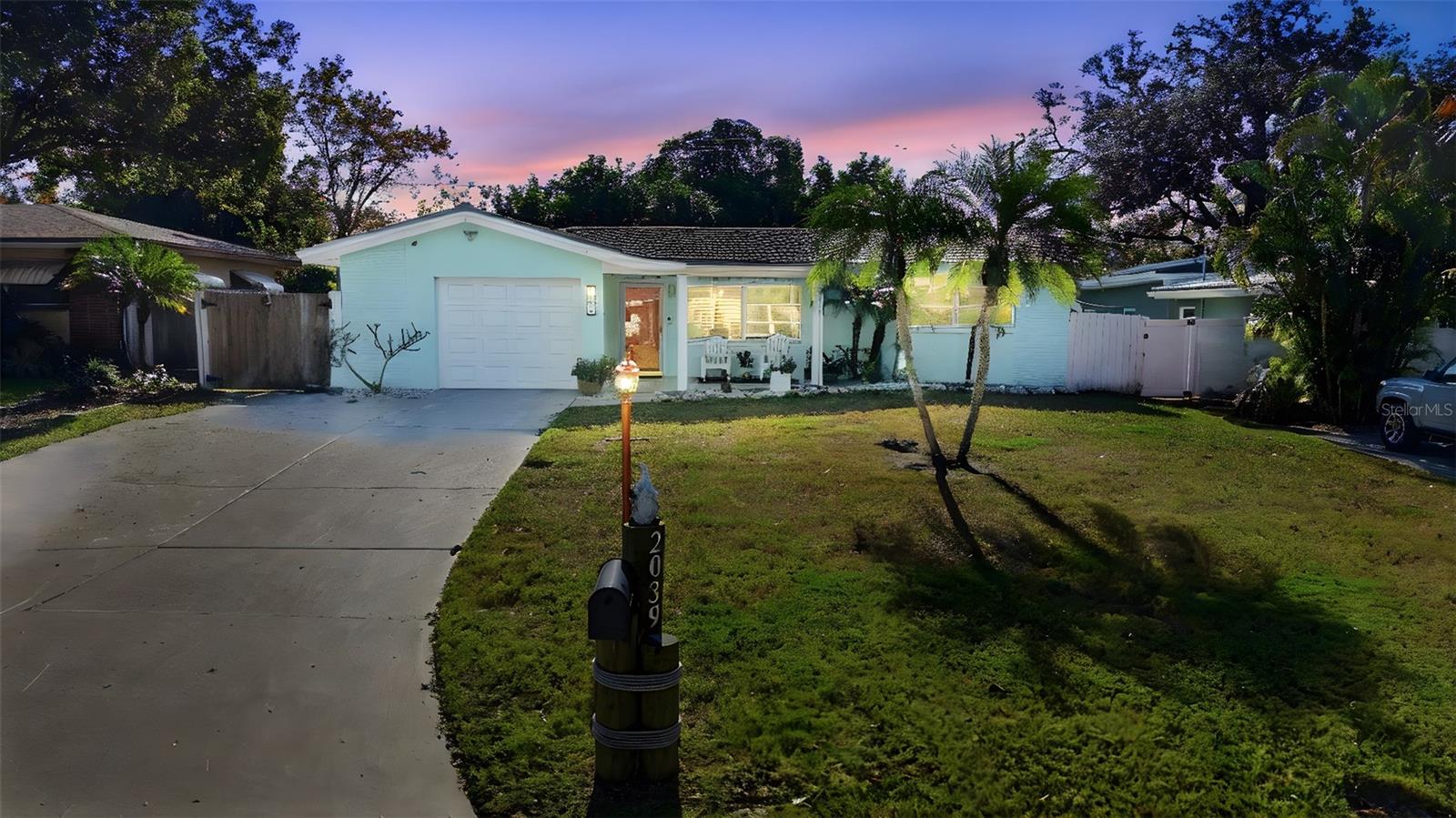 2039 PINE RIDGE DR — photo 2