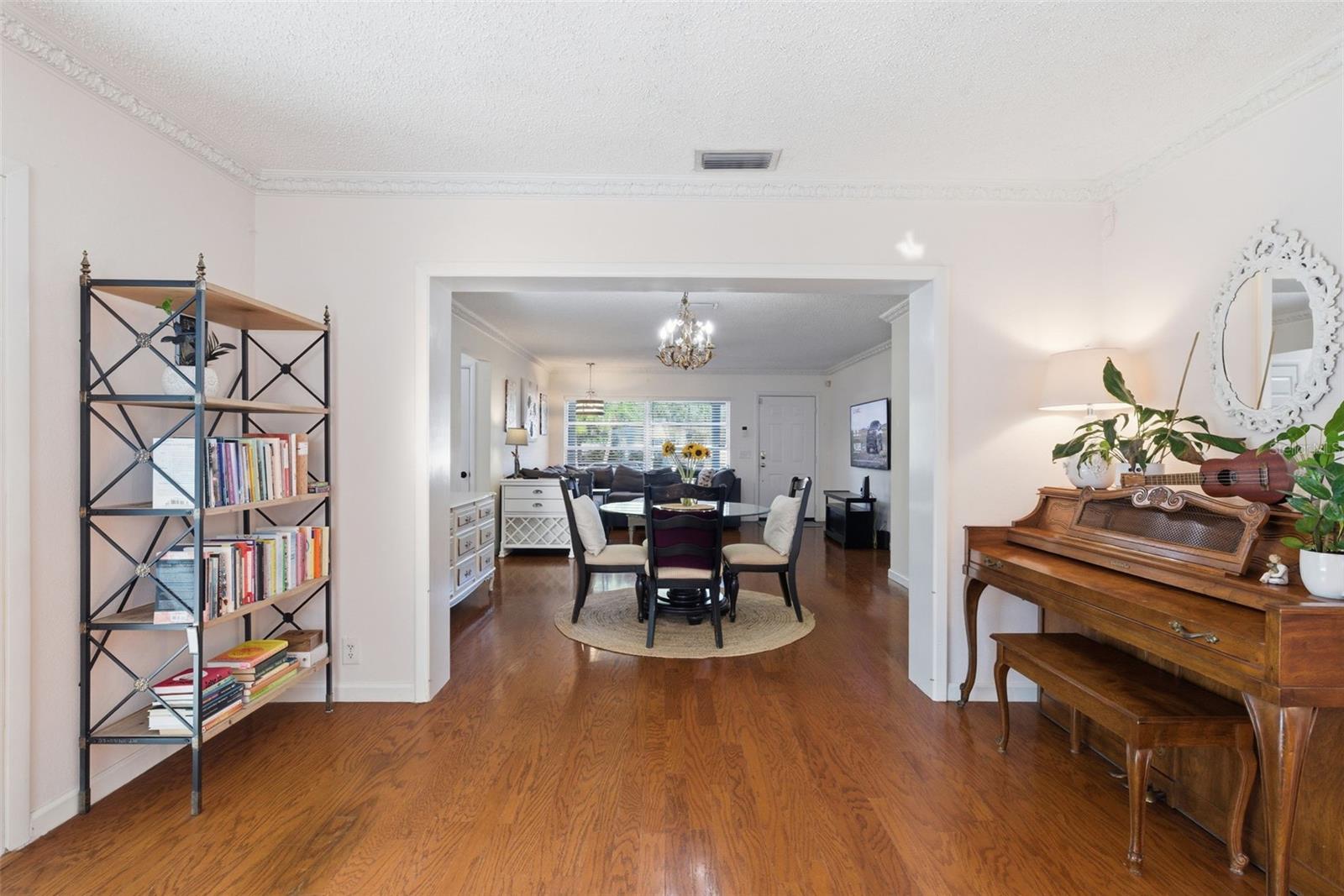 2039 PINE RIDGE DR — photo 13