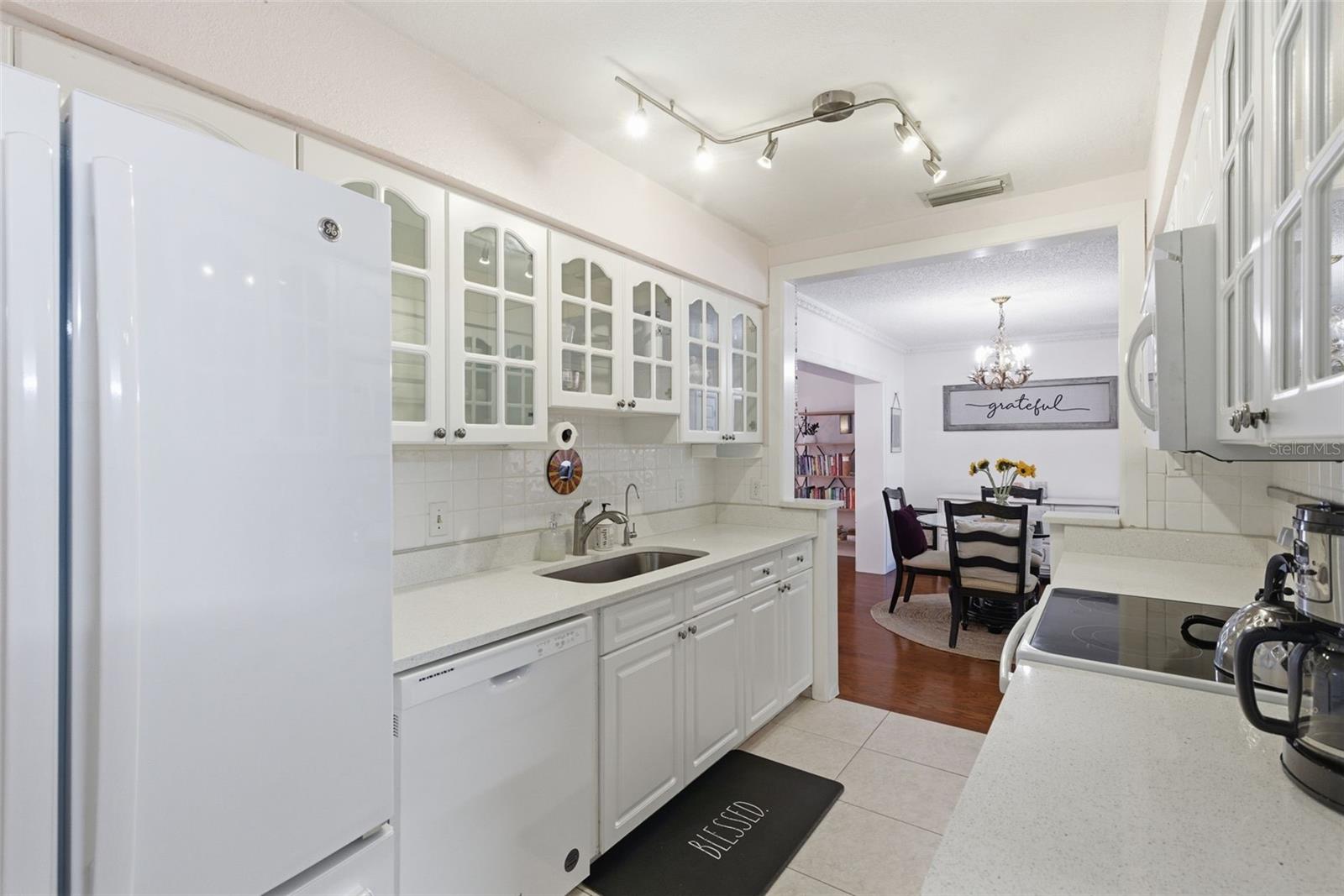 2039 PINE RIDGE DR — photo 15