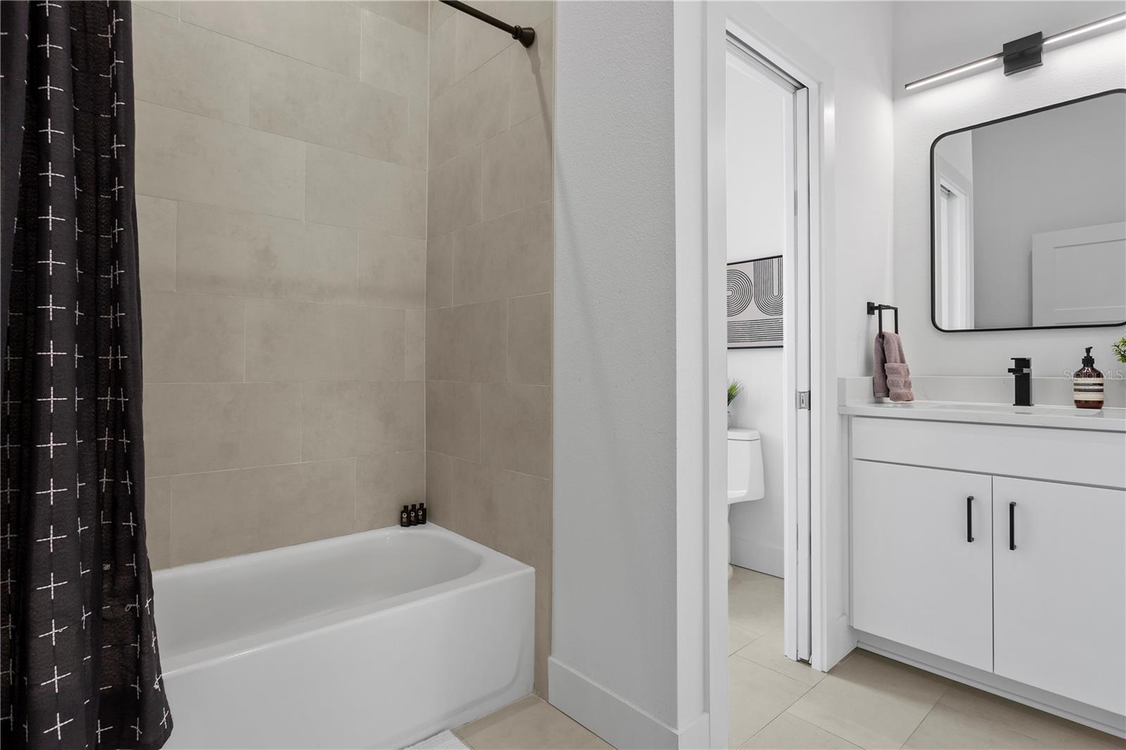 3826 POMPANO DR SE — photo 27