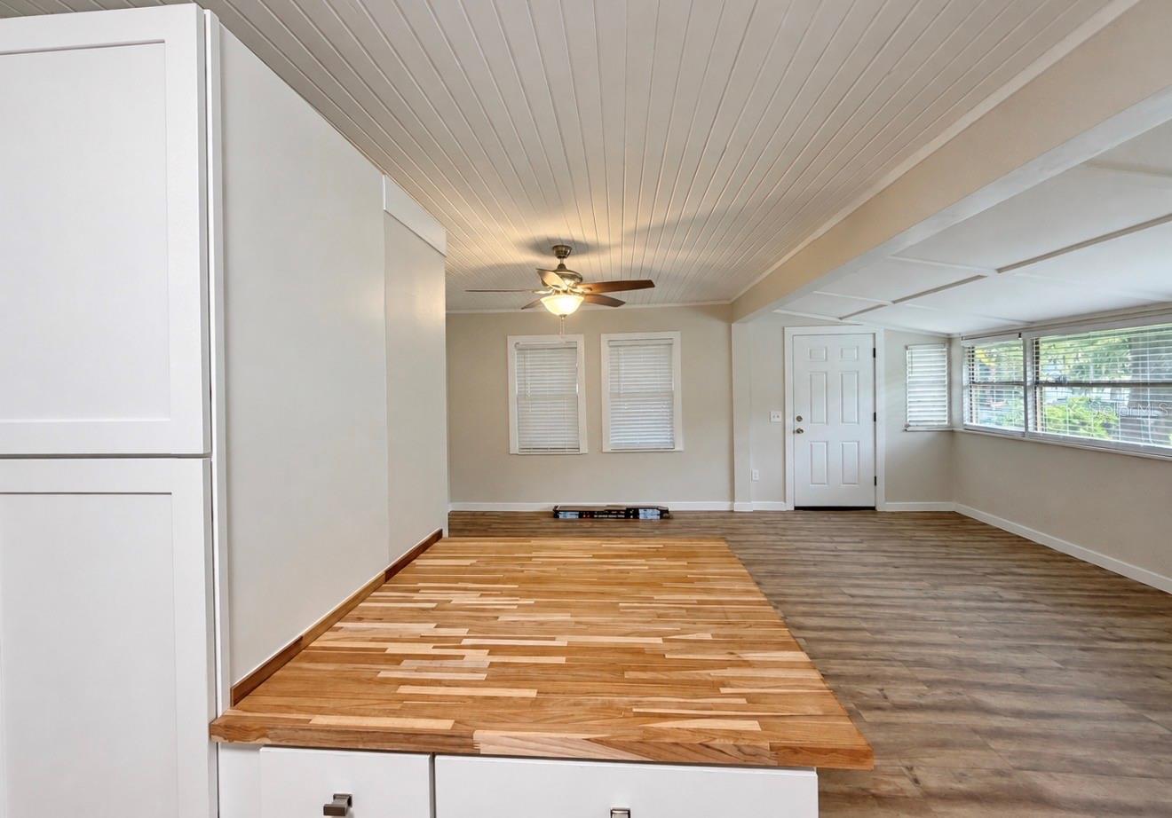 1204 N MORNINGSIDE DR — photo 9