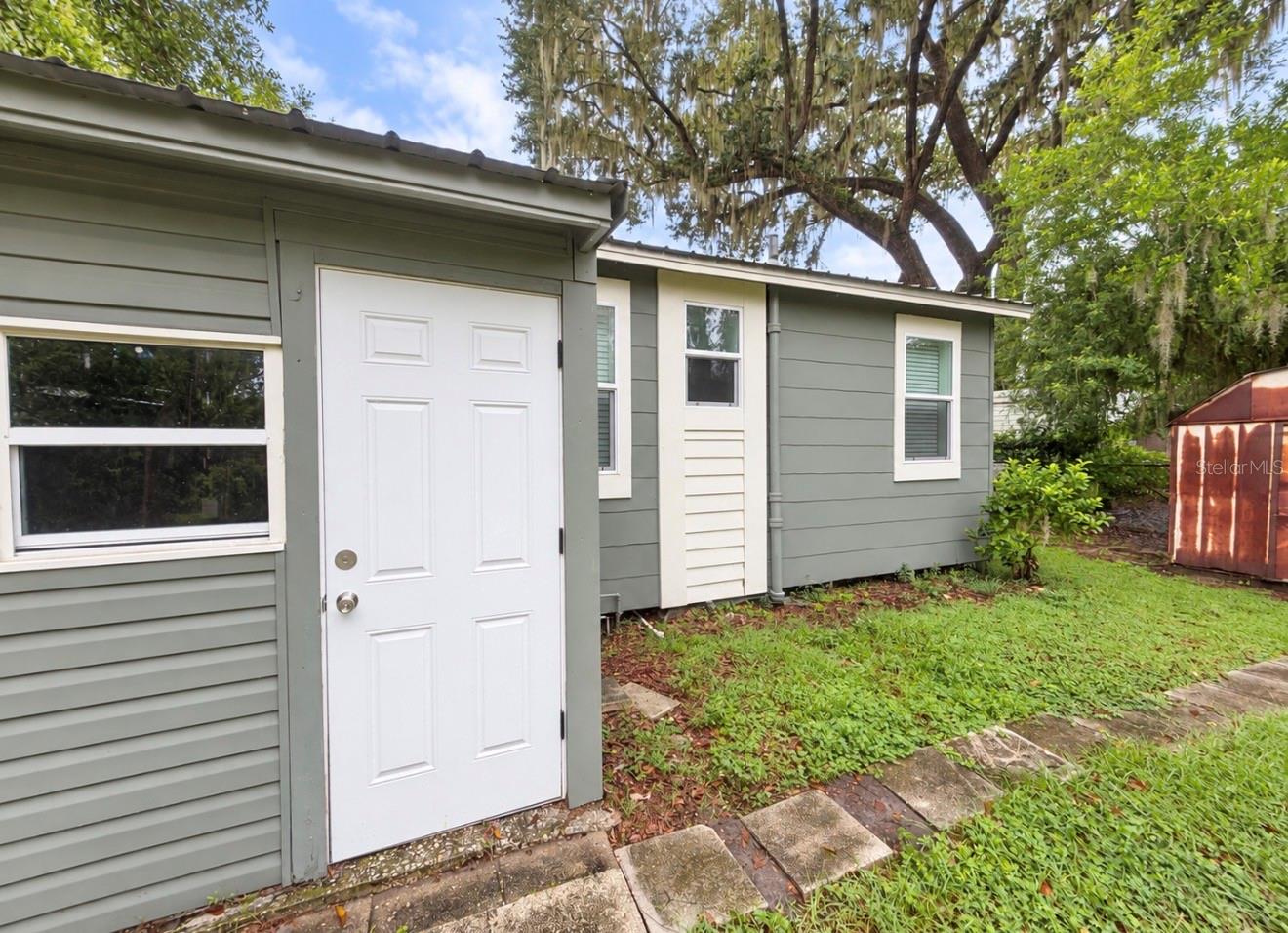 1204 N MORNINGSIDE DR — photo 23