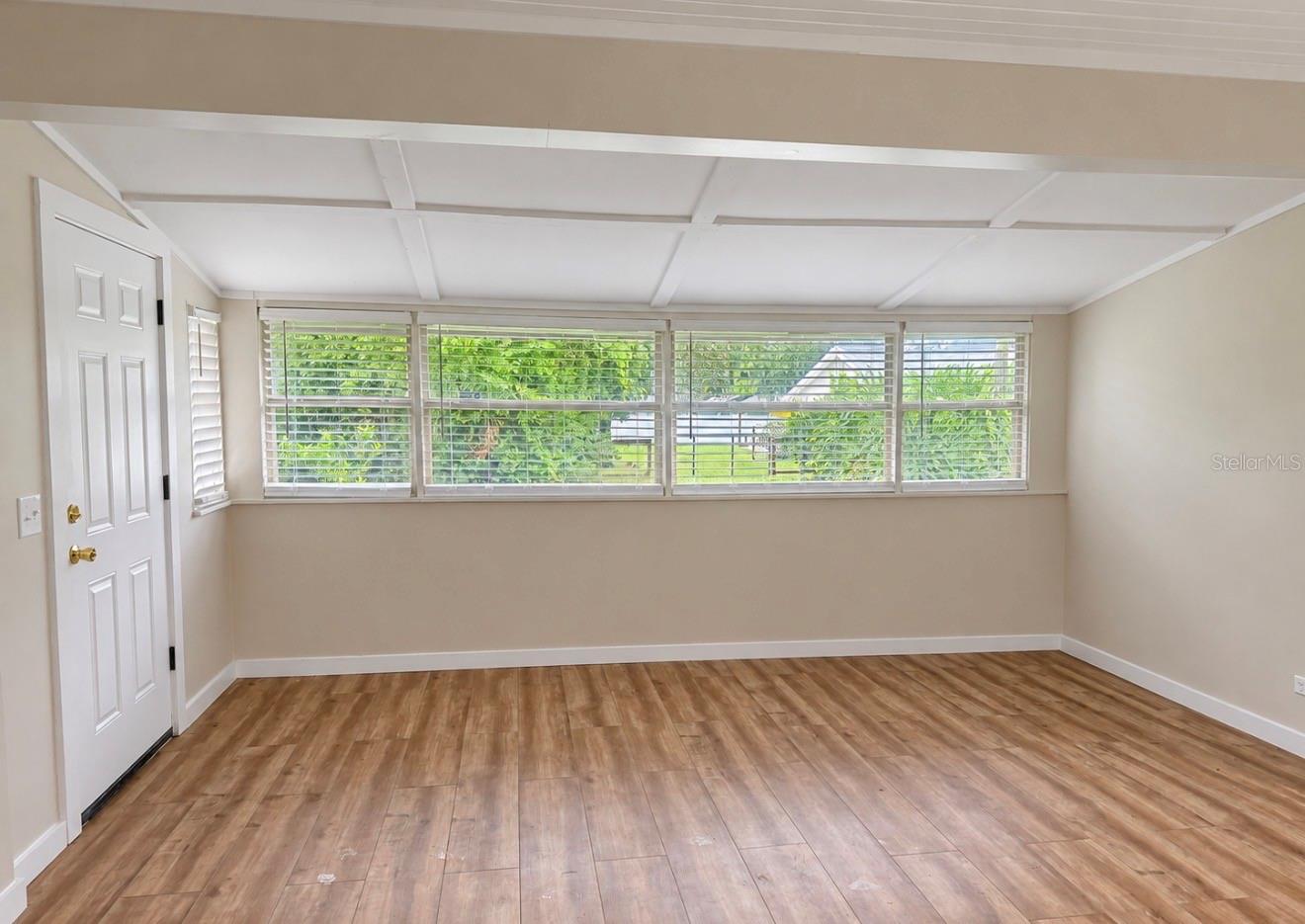1204 N MORNINGSIDE DR — photo 6