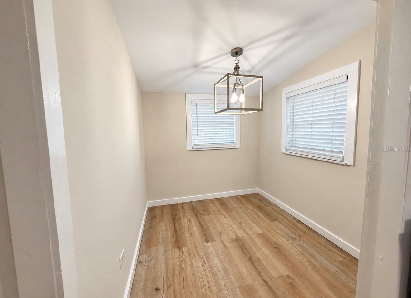 1204 N MORNINGSIDE DR — photo 7