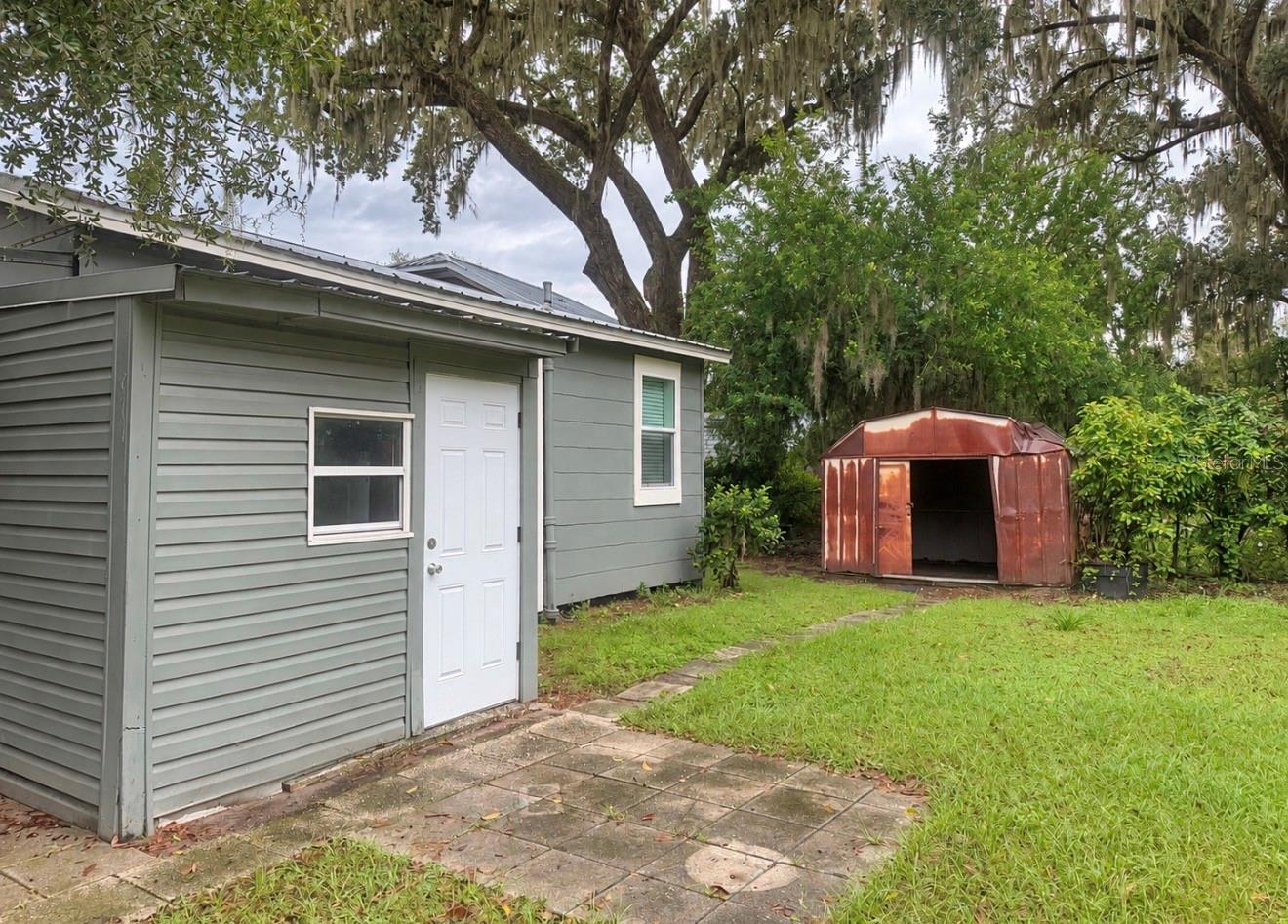 1204 N MORNINGSIDE DR — photo 24