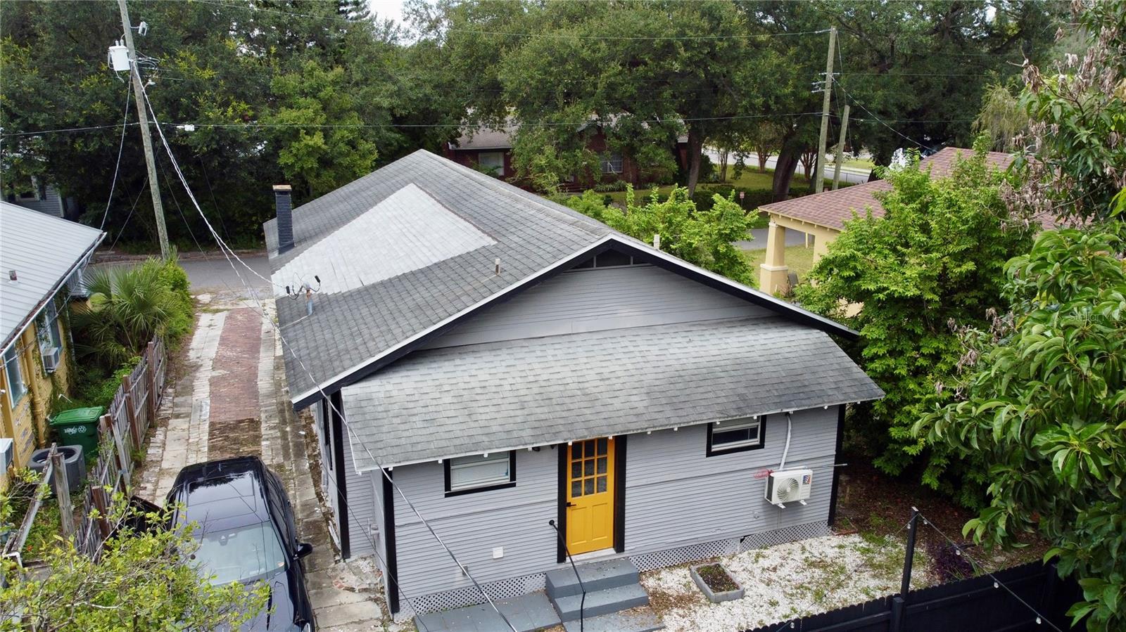 1021 E CAYUGA ST — photo 3
