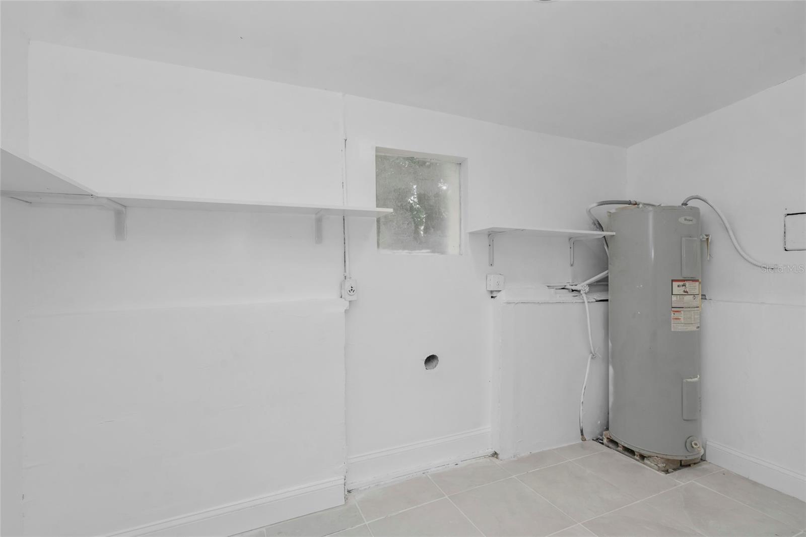 8021 N EDISON AVE — photo 12