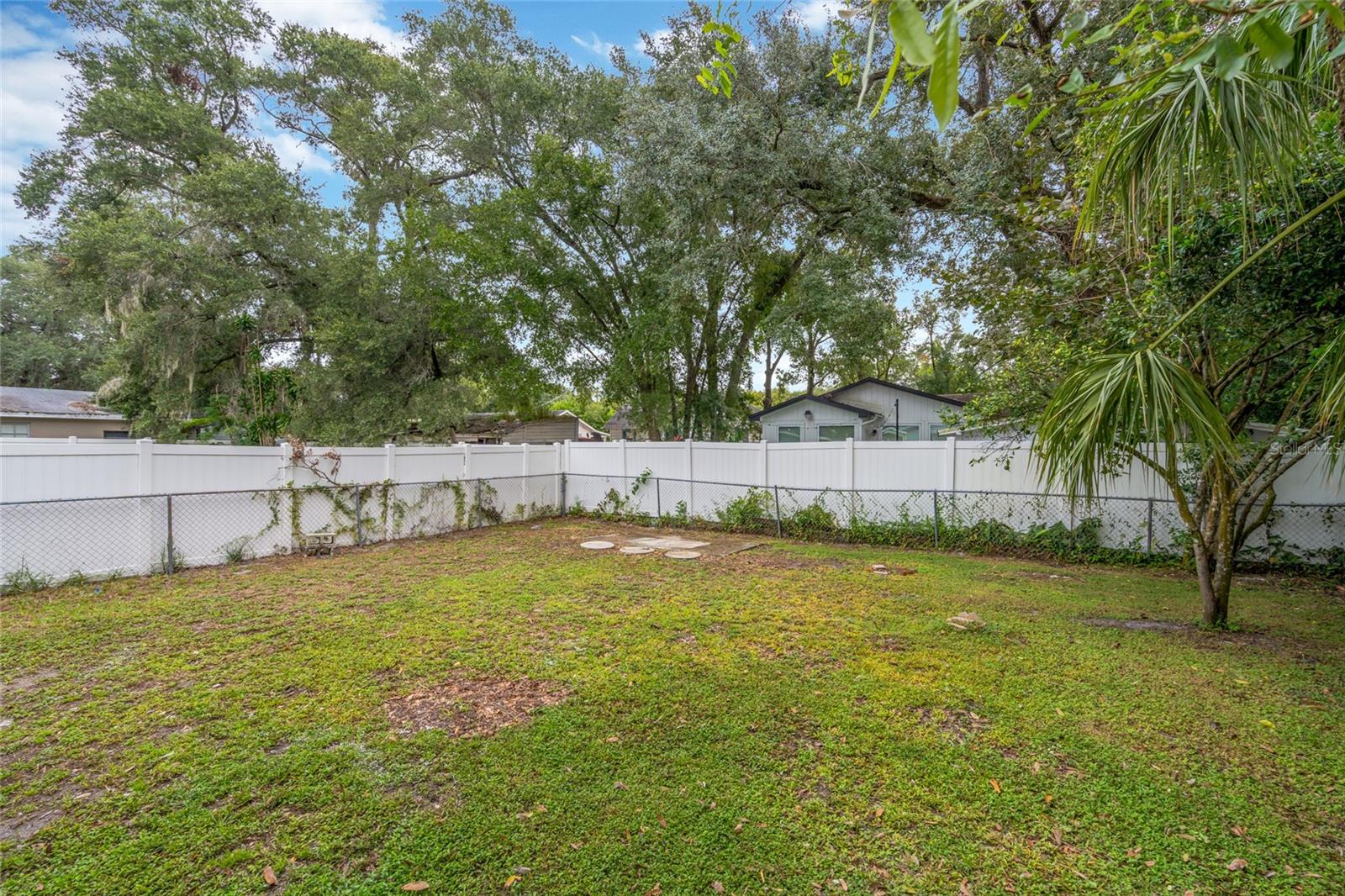 8021 N EDISON AVE — photo 25