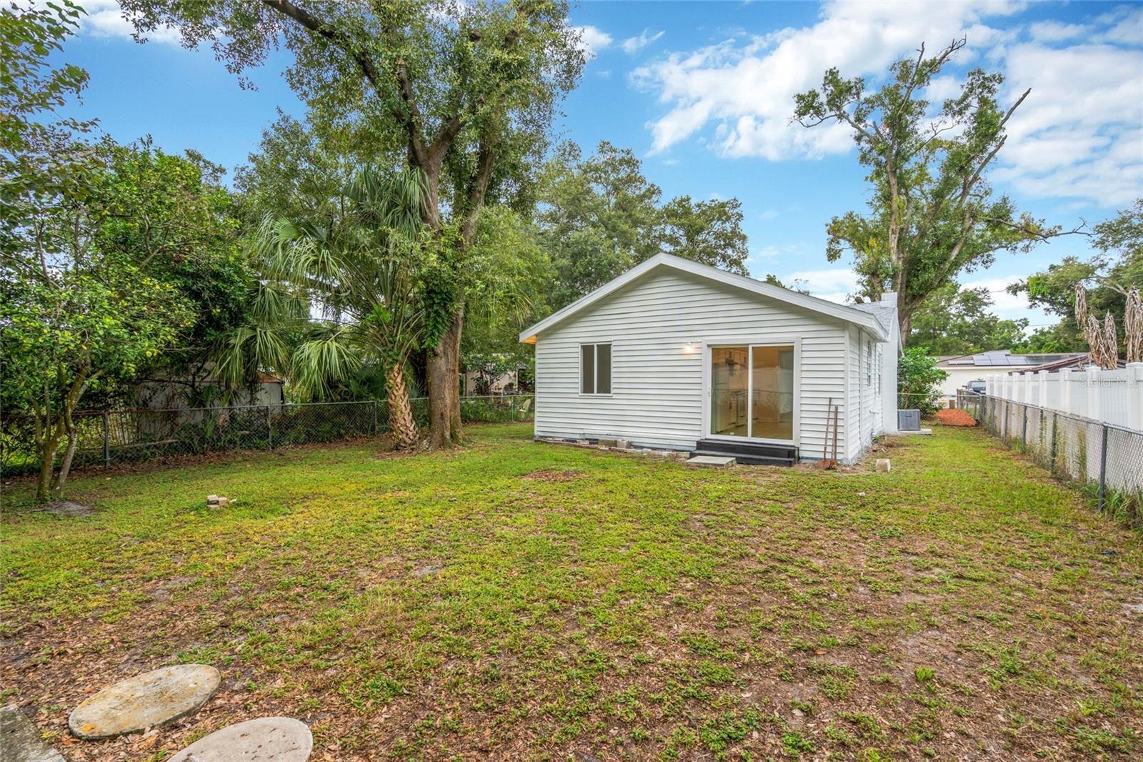 8021 N EDISON AVE — photo 37