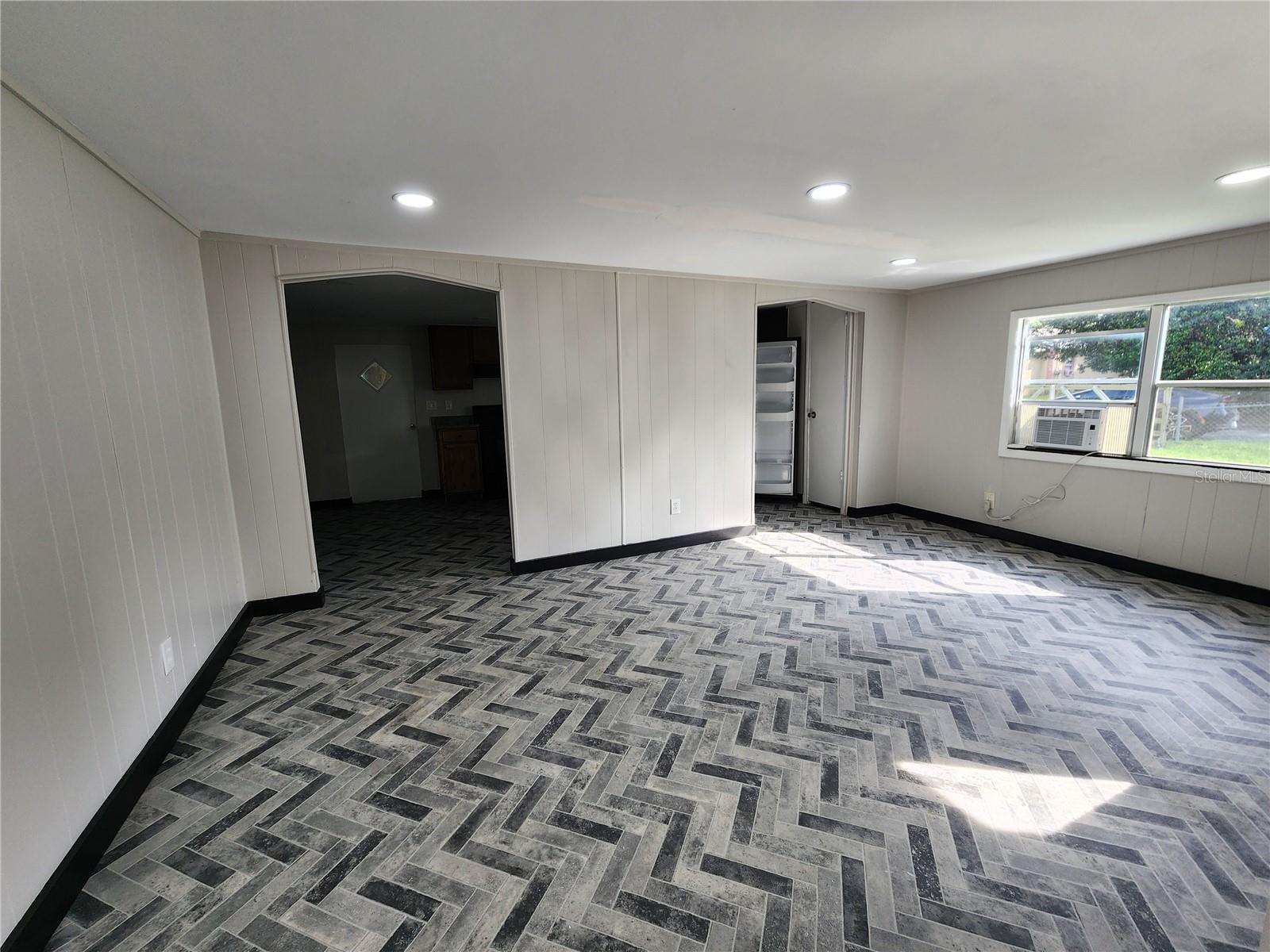 14851 DADE ST — photo 18