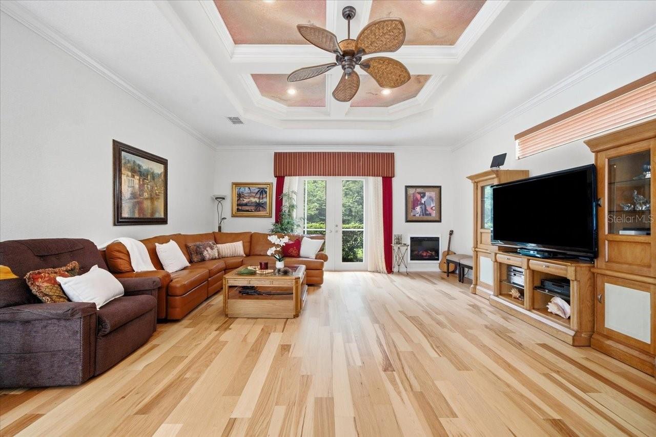 12220 WOODLANDS CIR — photo 13
