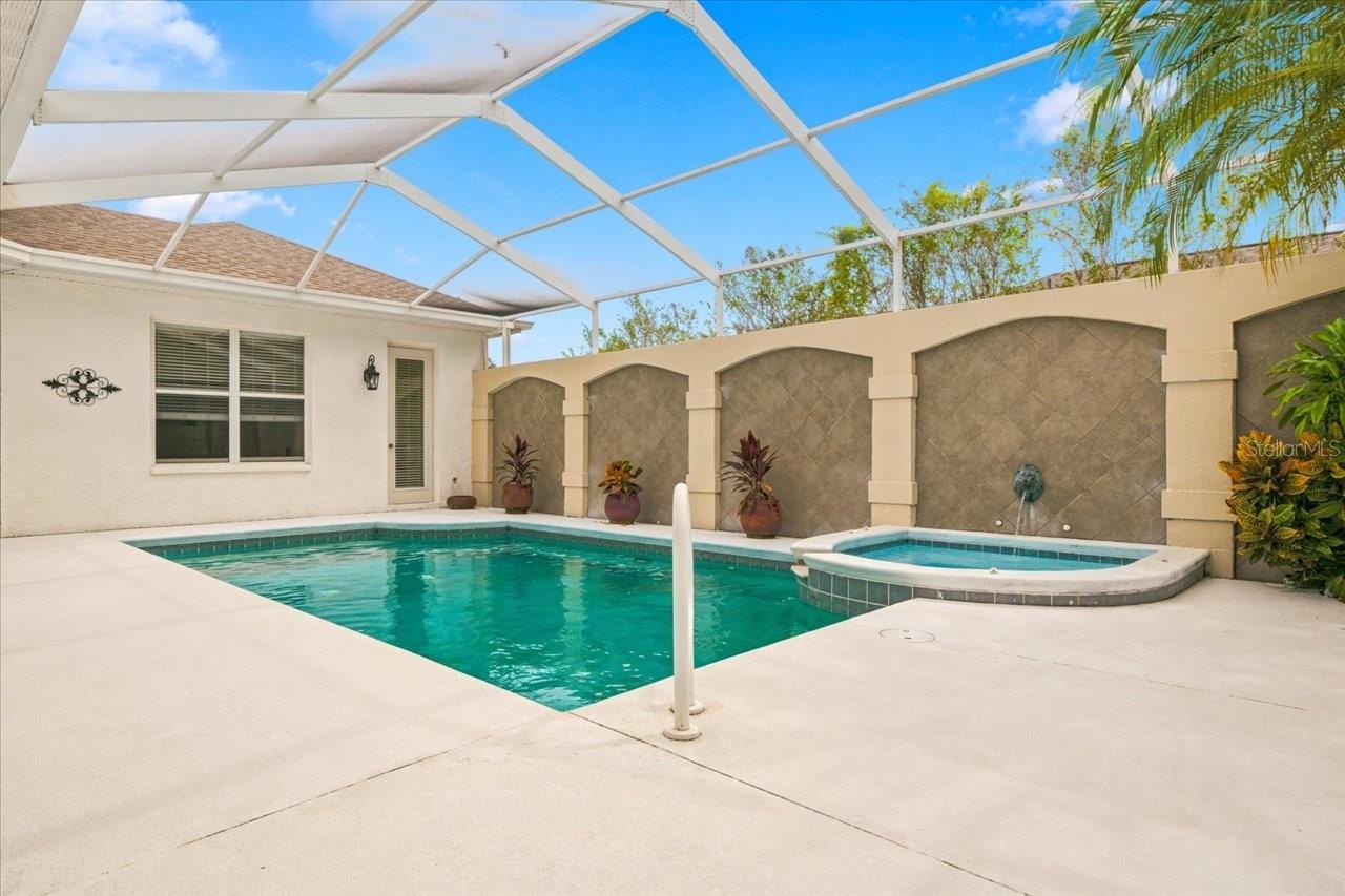 12220 WOODLANDS CIR — photo 10