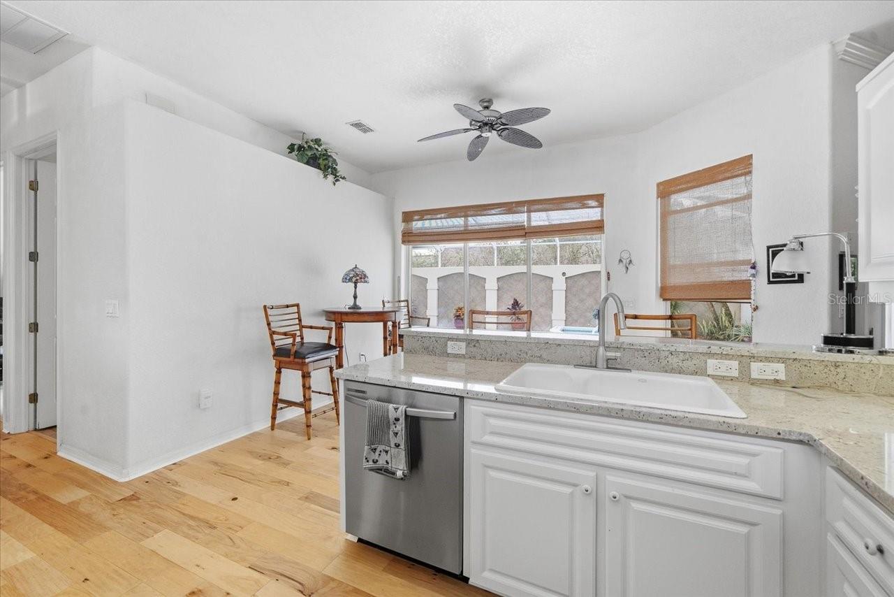 12220 WOODLANDS CIR — photo 28