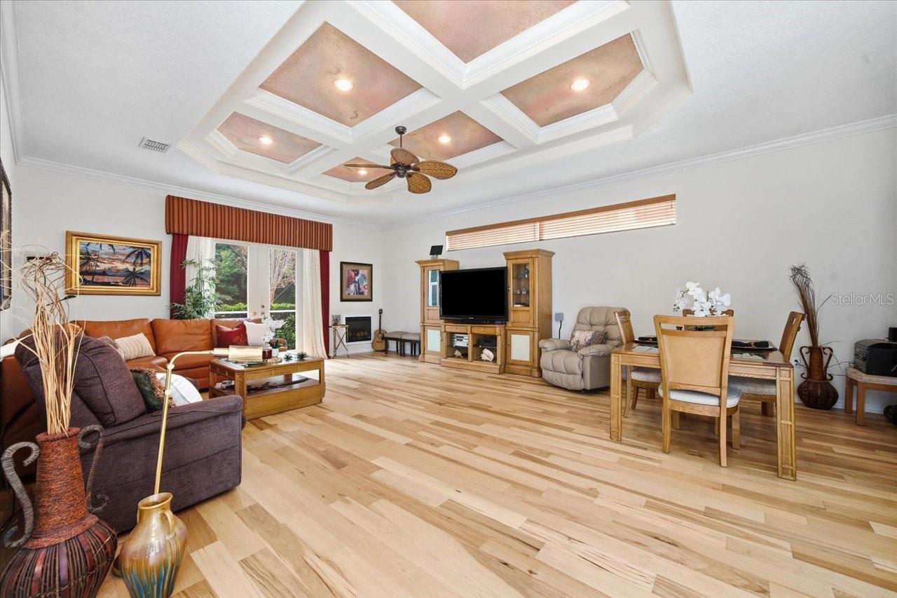12220 WOODLANDS CIR — photo 12
