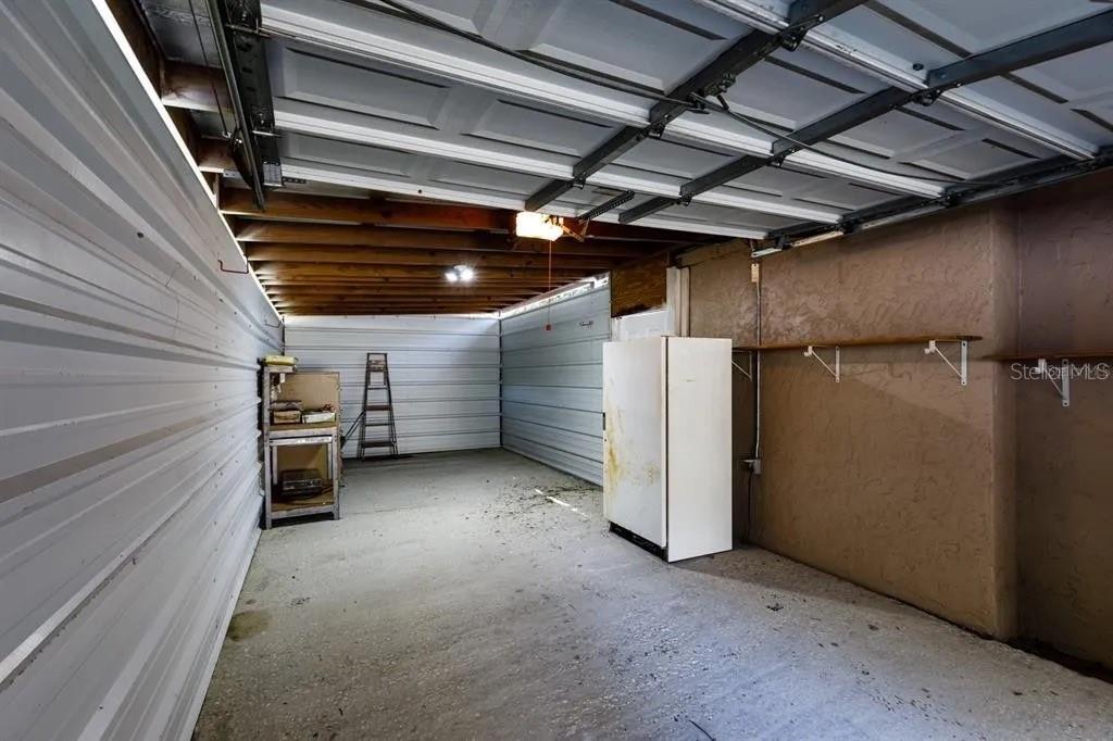 1201 E CAYUGA ST — photo 22