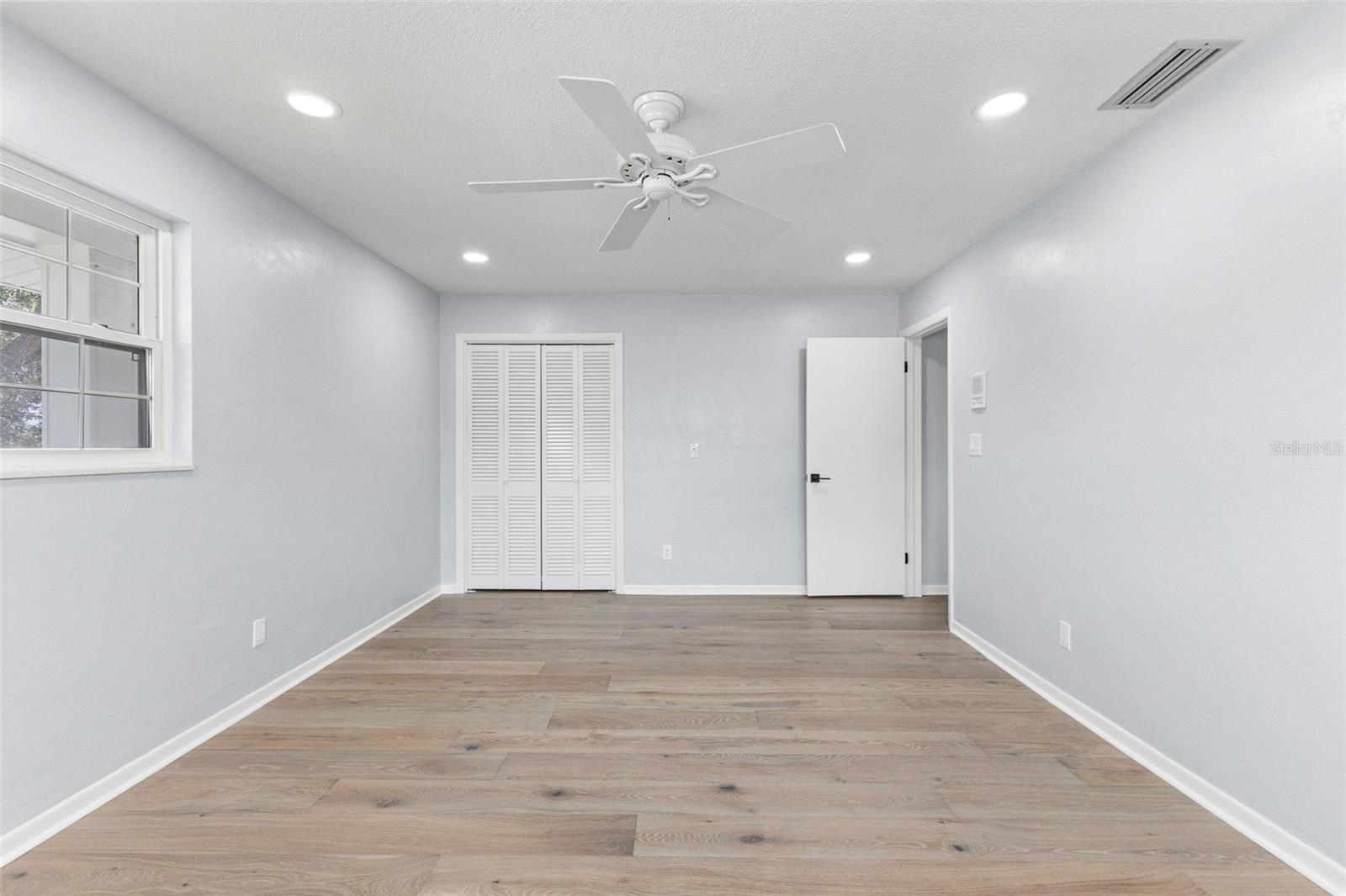 4000 14TH WAY NE — photo 51