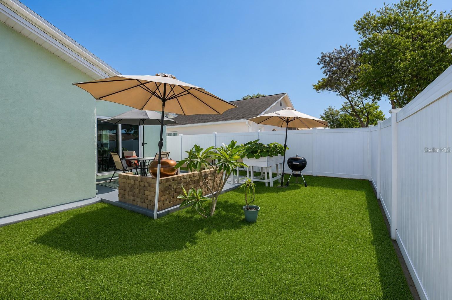 8330 GOLDOME DR — photo 28