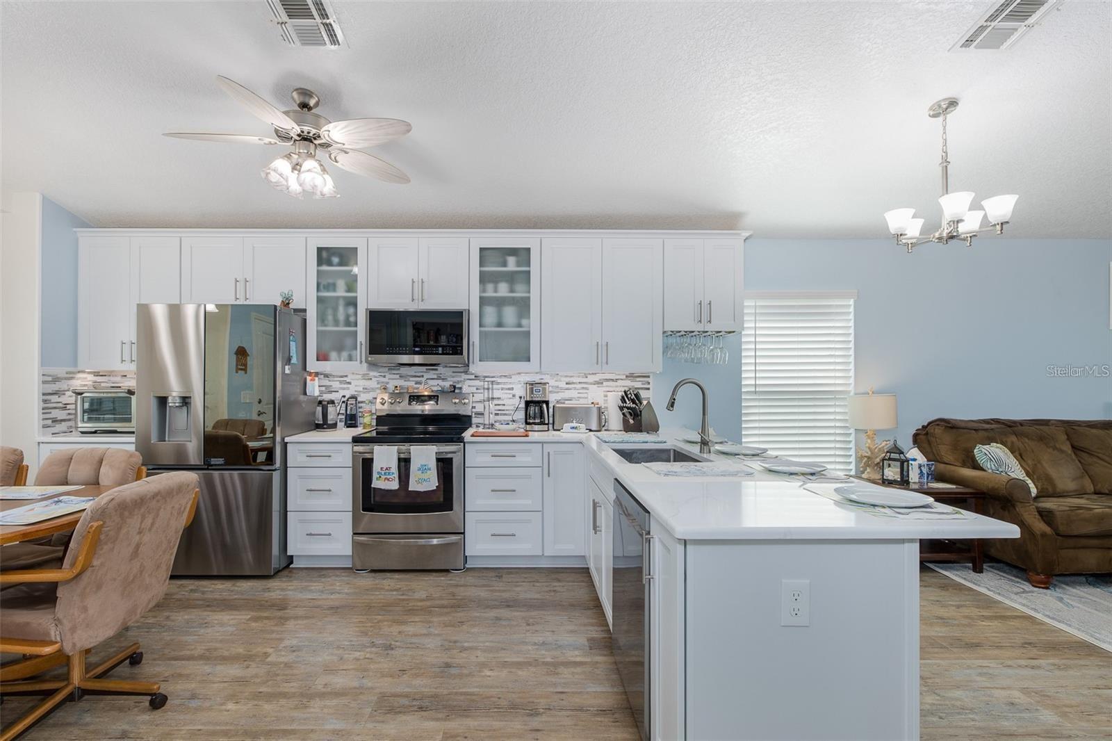 8330 GOLDOME DR — photo 14