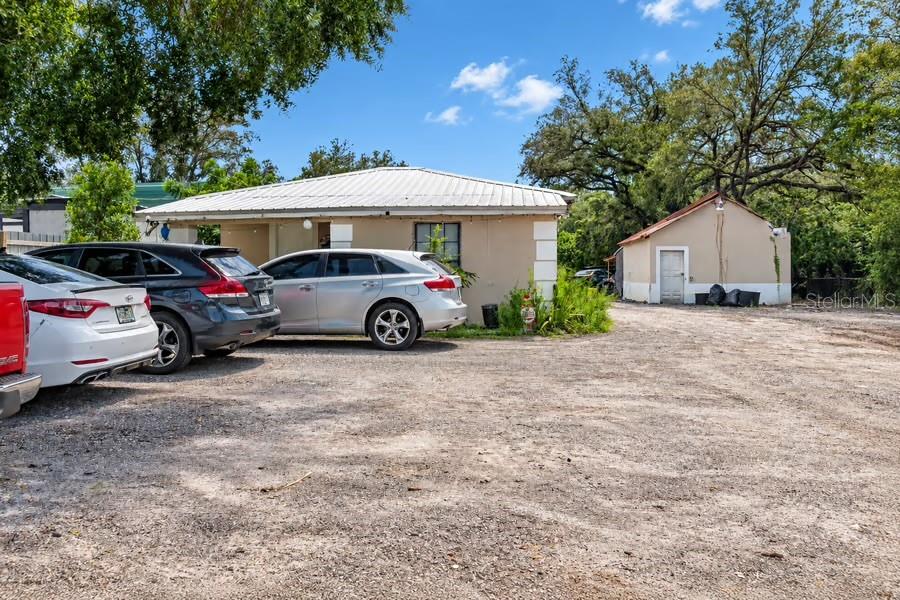 8021 PALM RIVER RD — photo 3