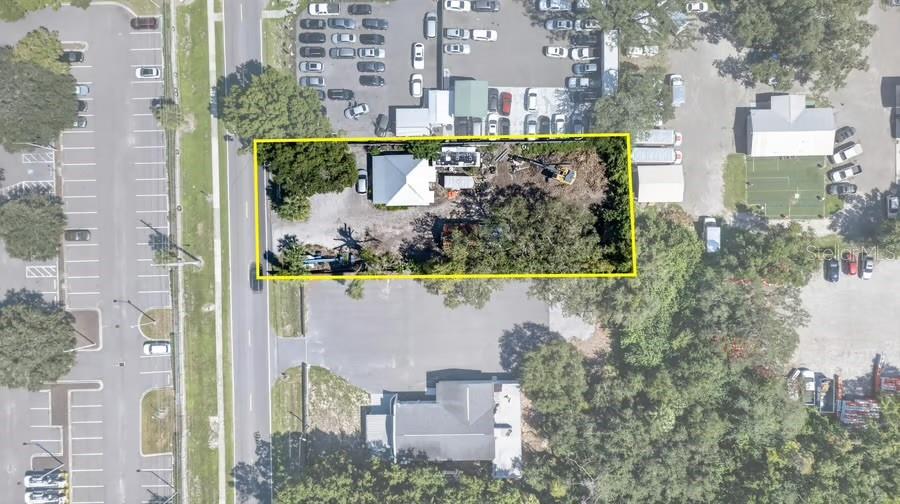 8021 PALM RIVER RD — photo 2