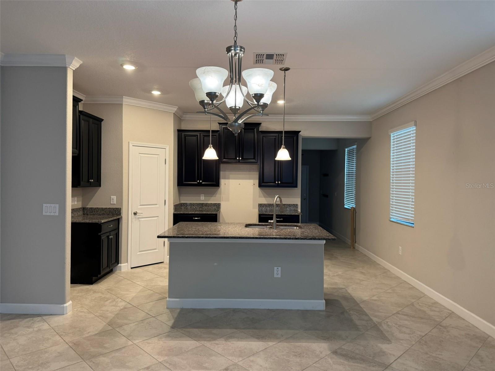 3622 PINE RIBBON DR — photo 4