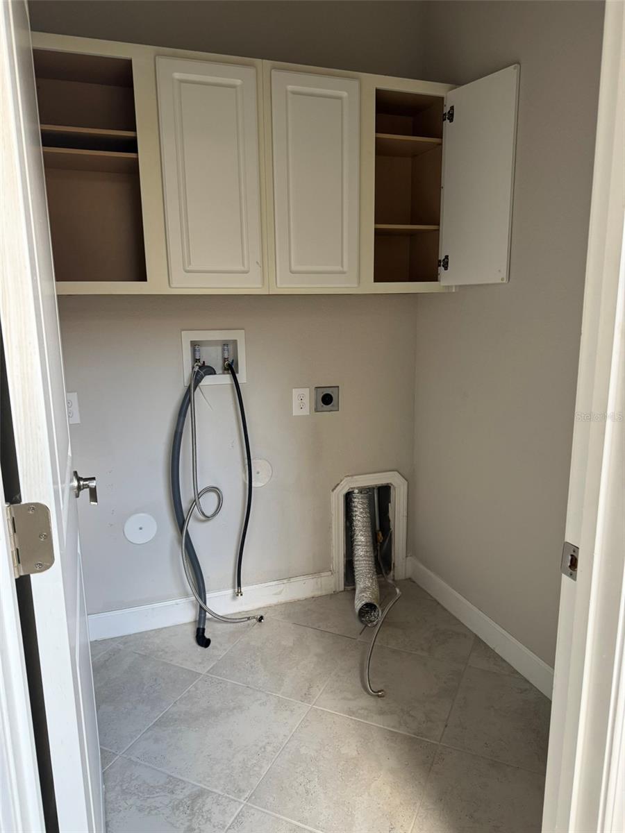 3622 PINE RIBBON DR — photo 33