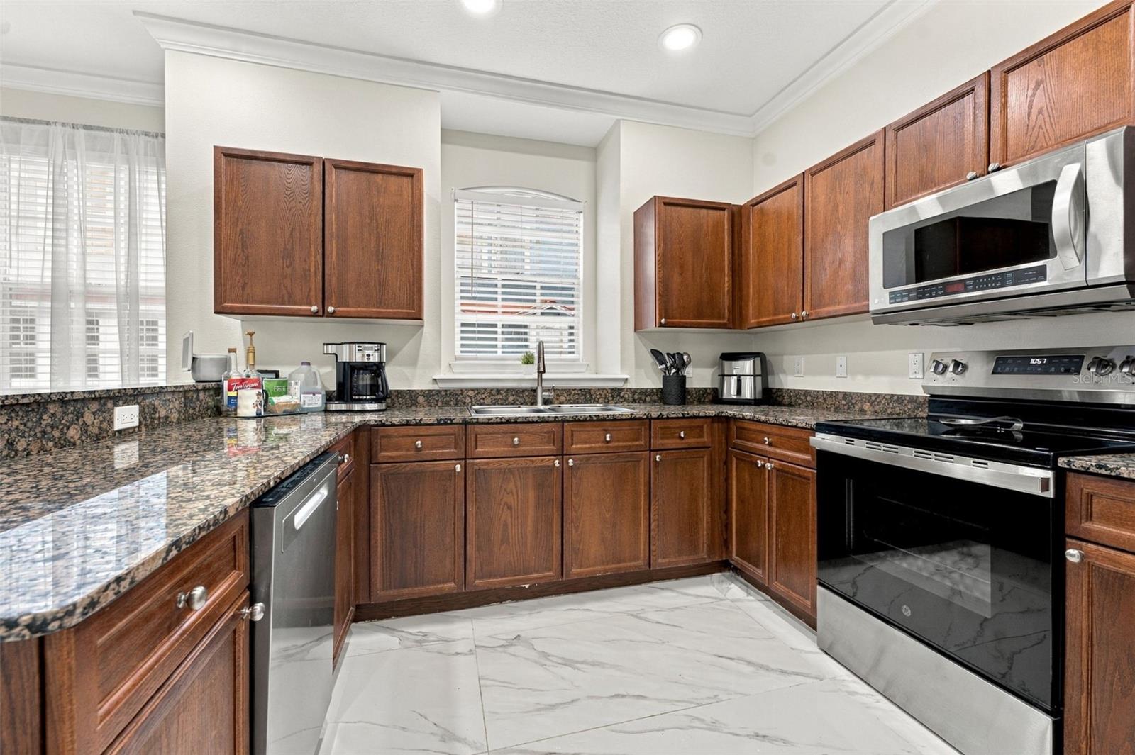 3111 W DE LEON ST #9 — photo 16