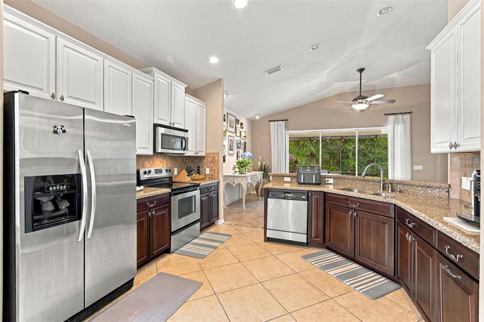 11009 ROCKLEDGE VIEW DR — photo 7