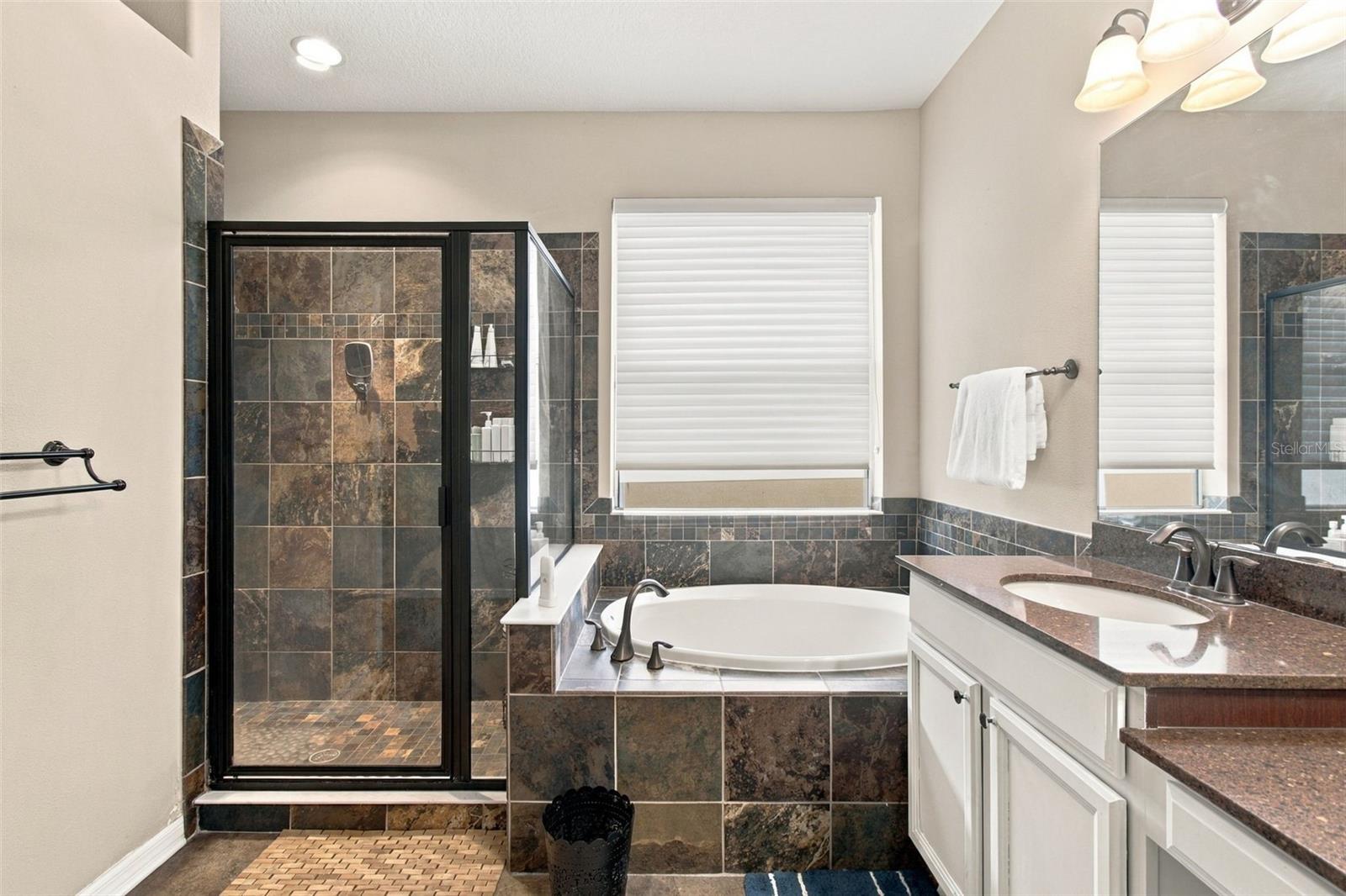 11009 ROCKLEDGE VIEW DR — photo 32