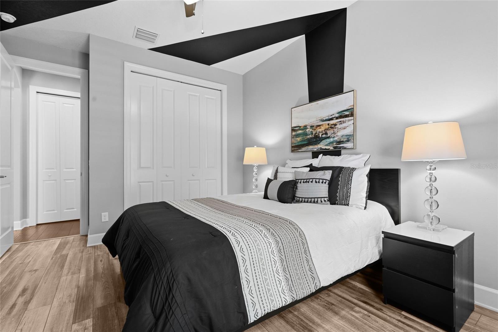 13227 PALERMO DR — photo 37