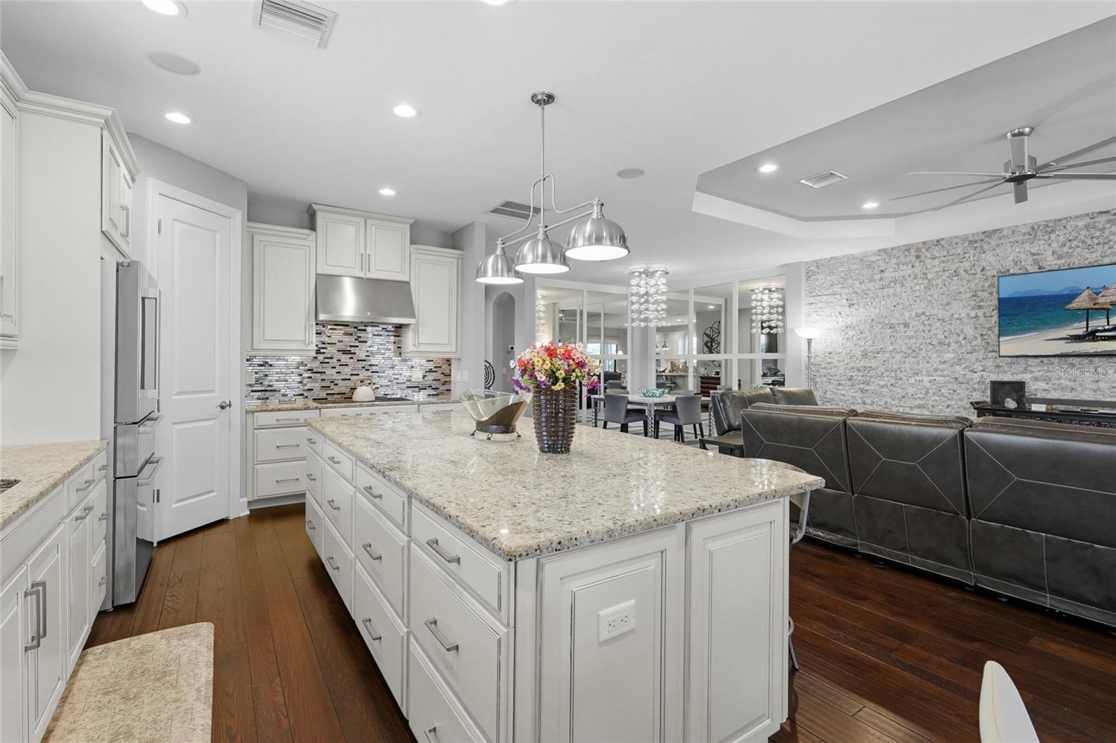 13227 PALERMO DR — photo 24