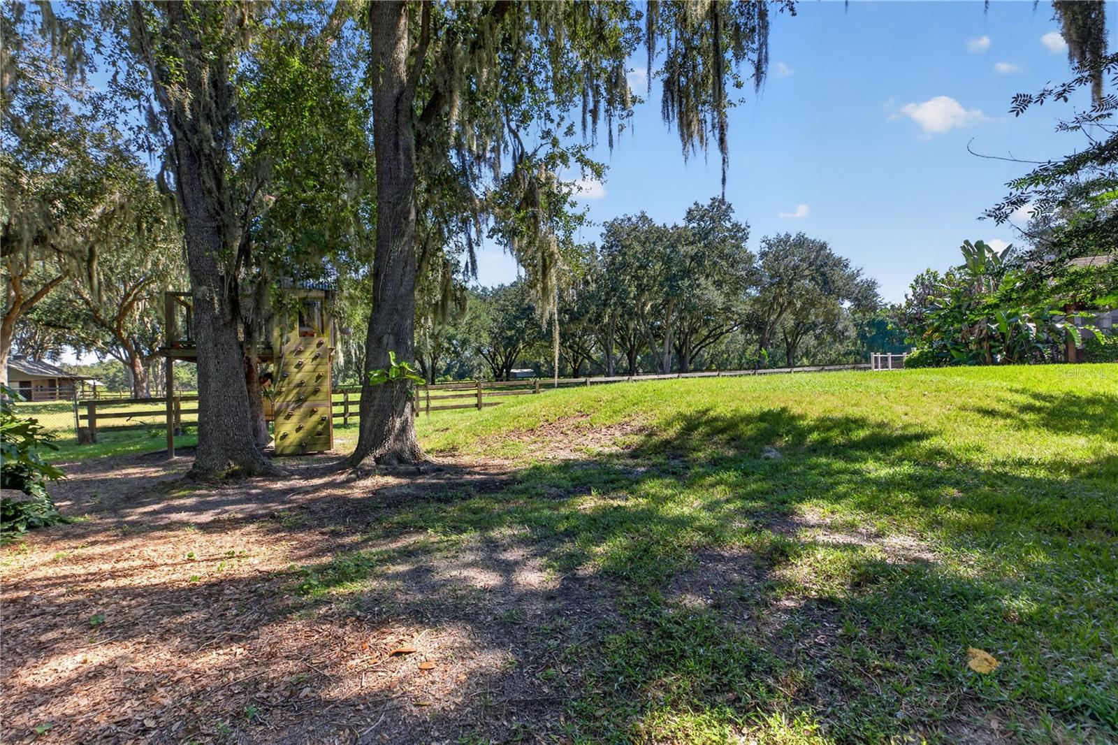 19601 EAGLE CREST DR — photo 87