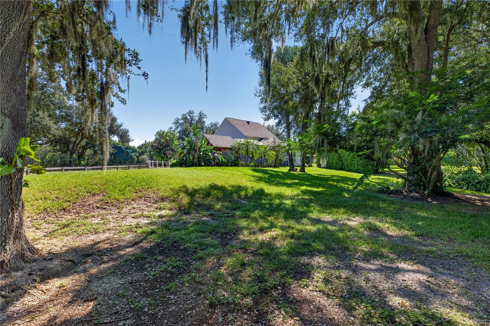 19601 EAGLE CREST DR — photo 86