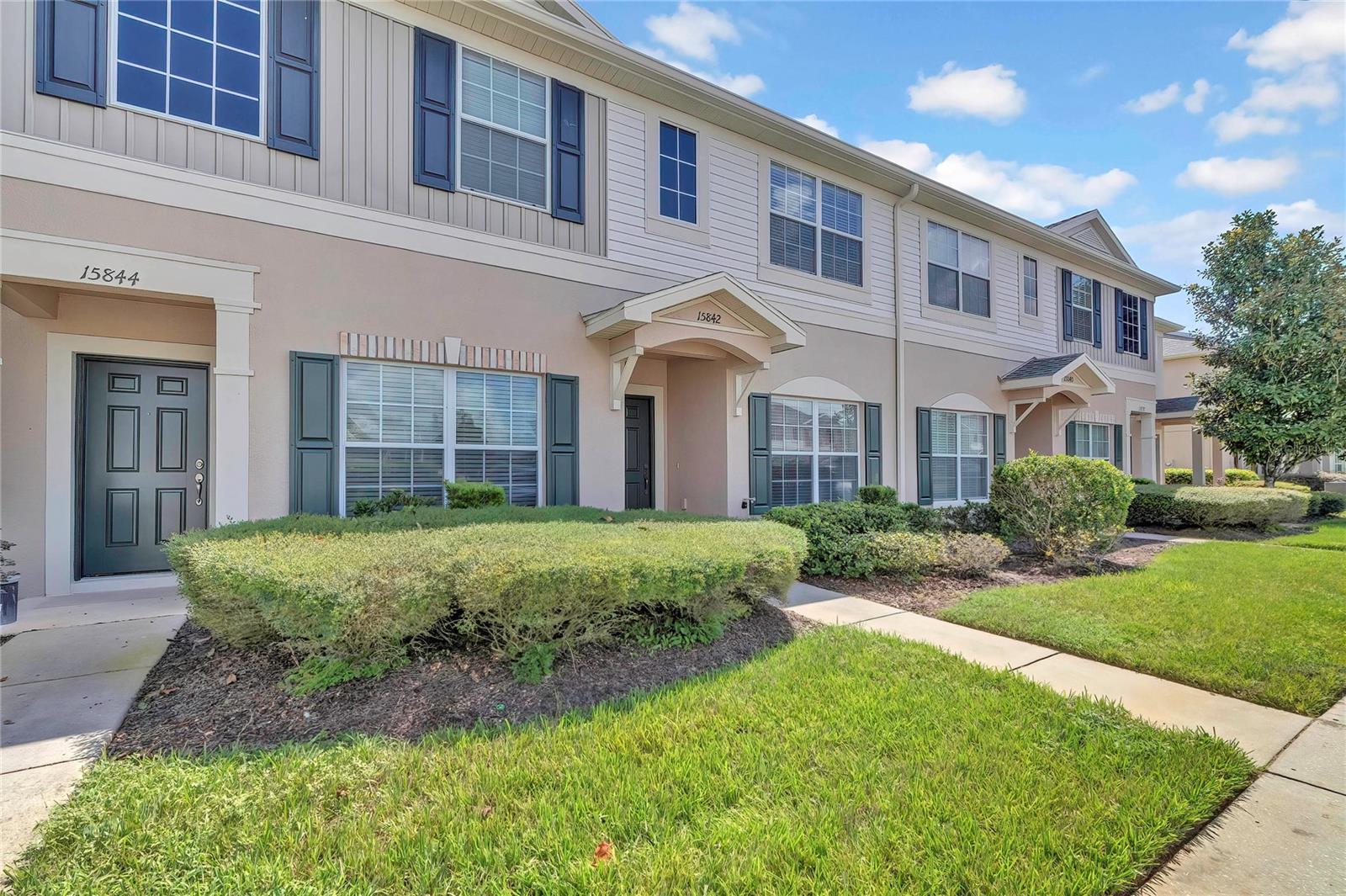 15842 STABLE RUN DR — photo 30