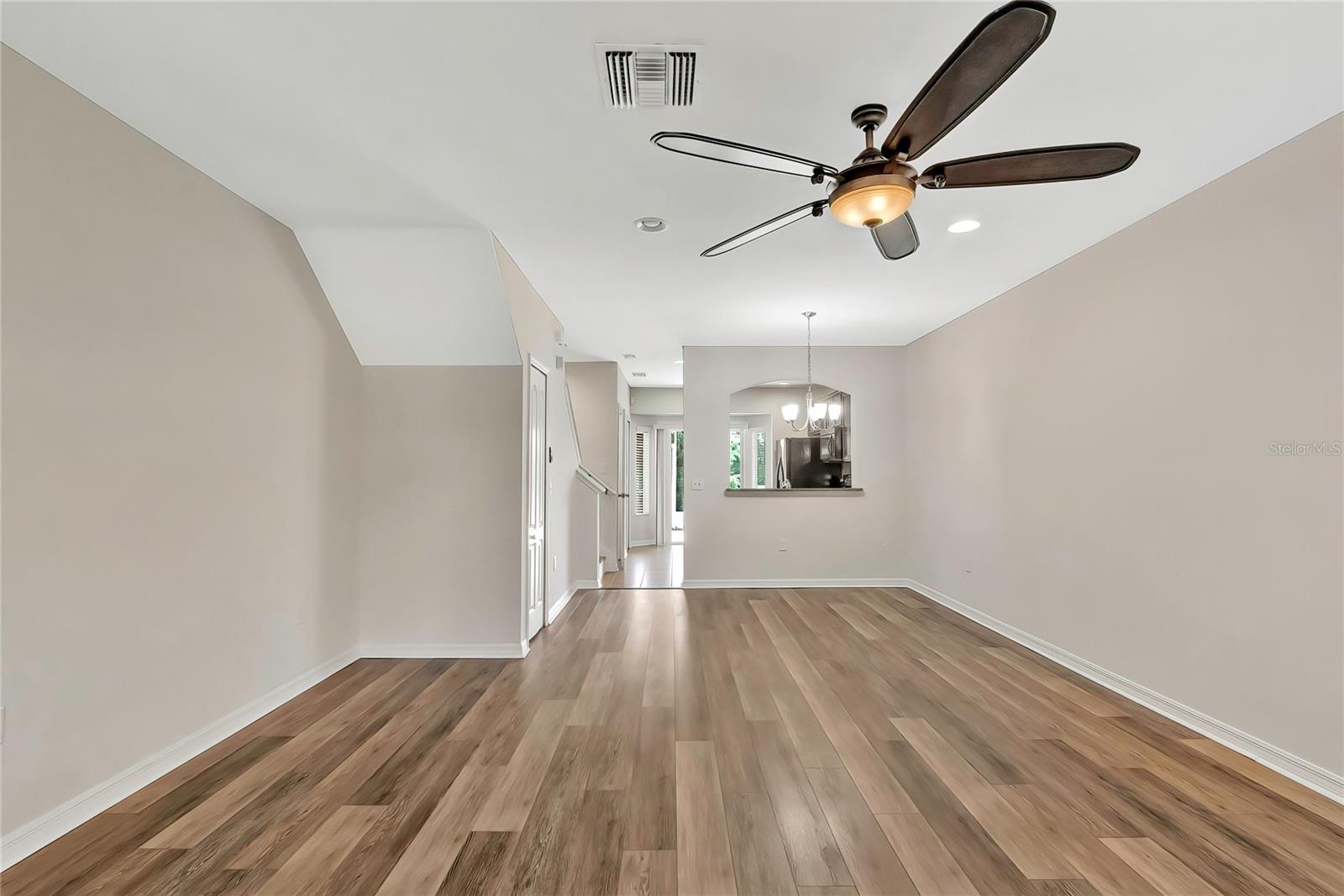 15842 STABLE RUN DR — photo 4