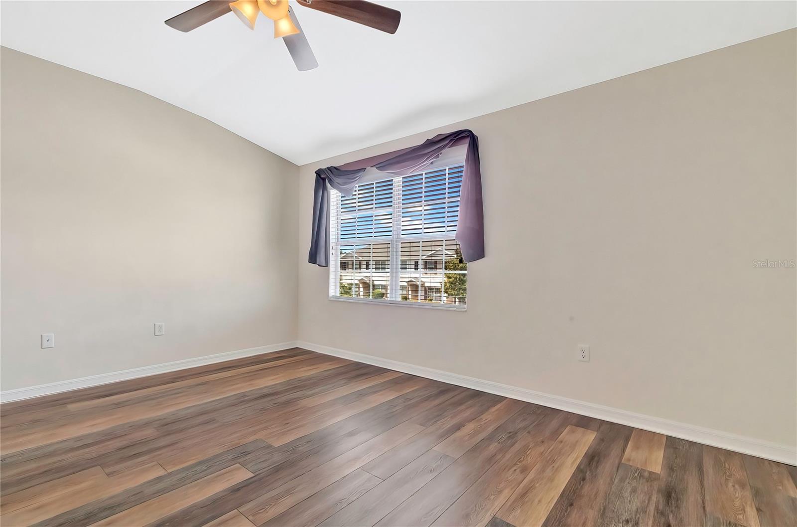 15842 STABLE RUN DR — photo 16