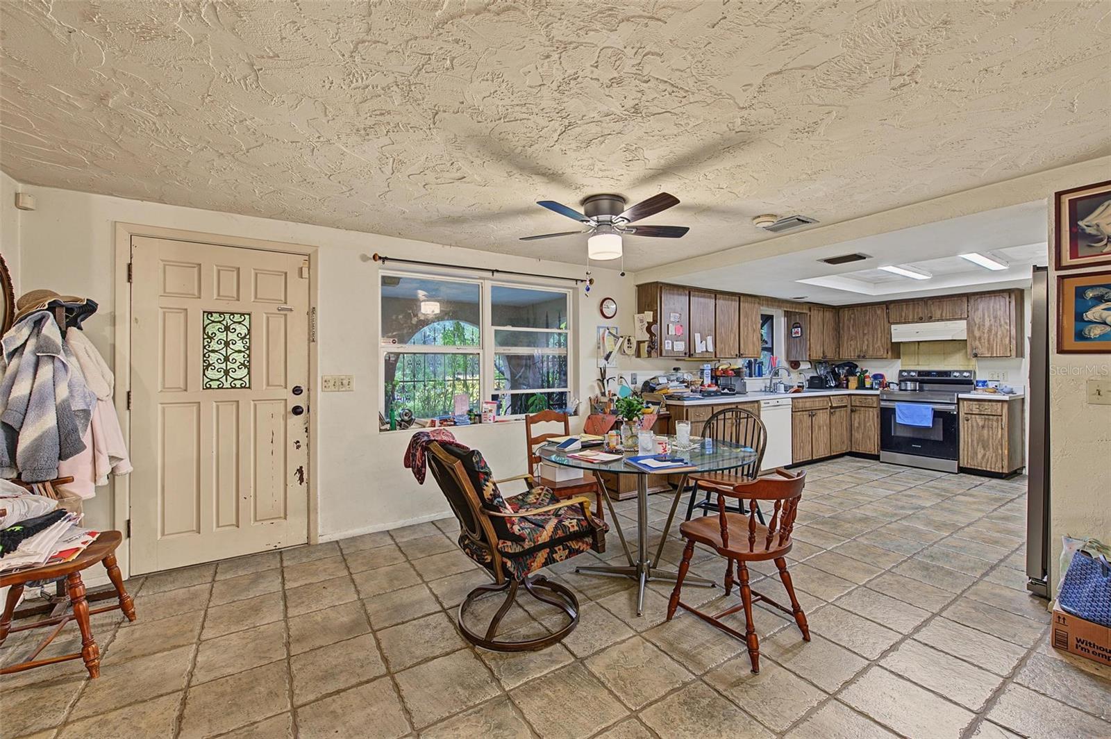 7916 SLATE CT — photo 11