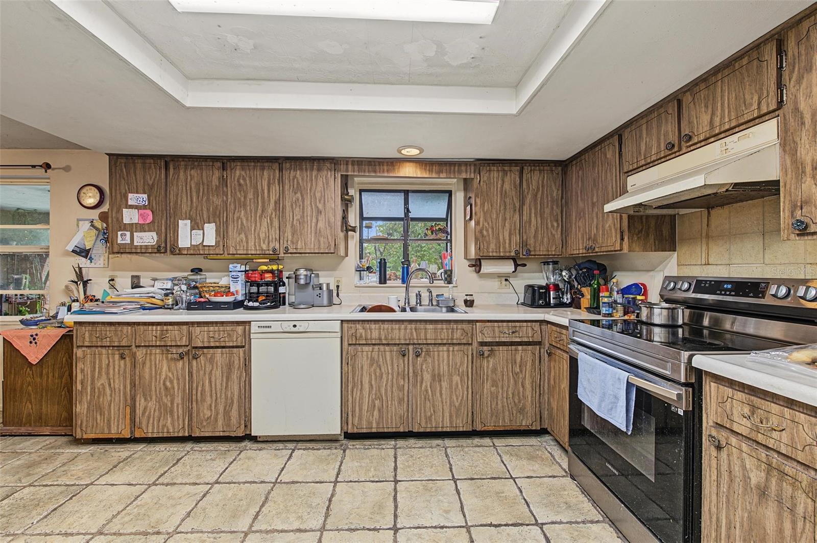 7916 SLATE CT — photo 15