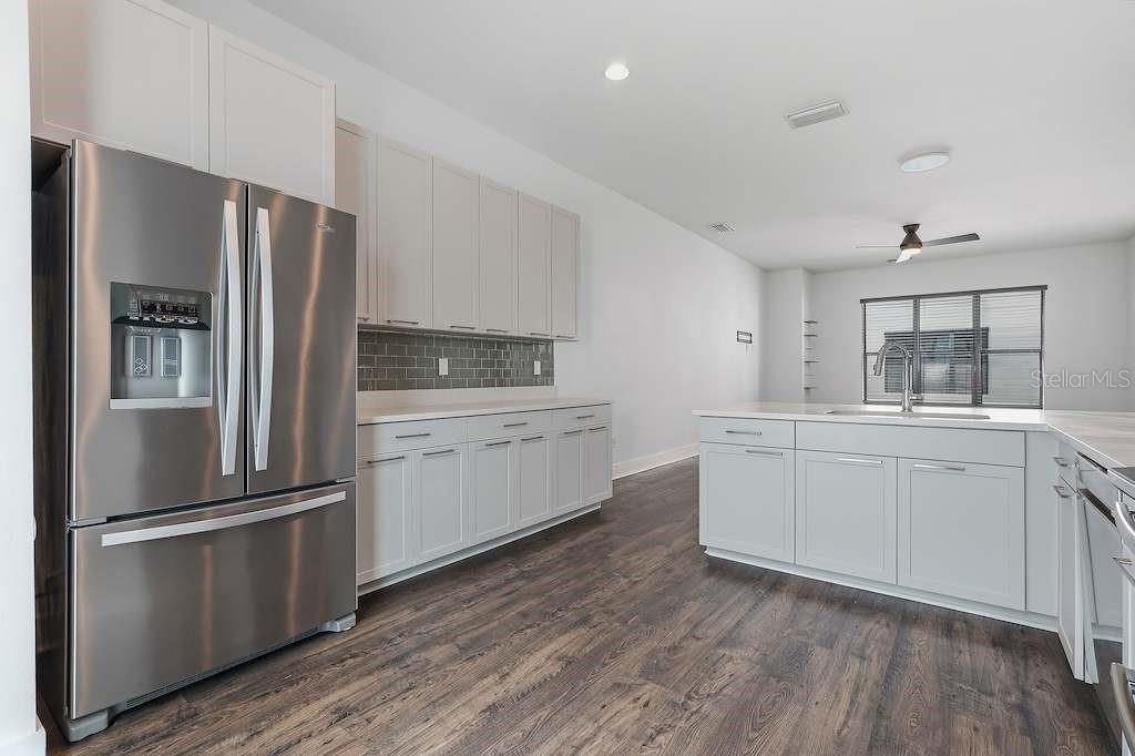 4810 W MCELROY AVE #29 — photo 16