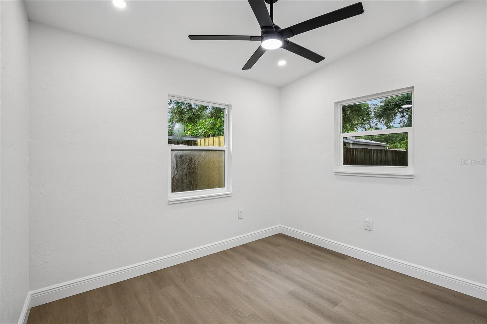 334 E CORNELIUS CIR — photo 19