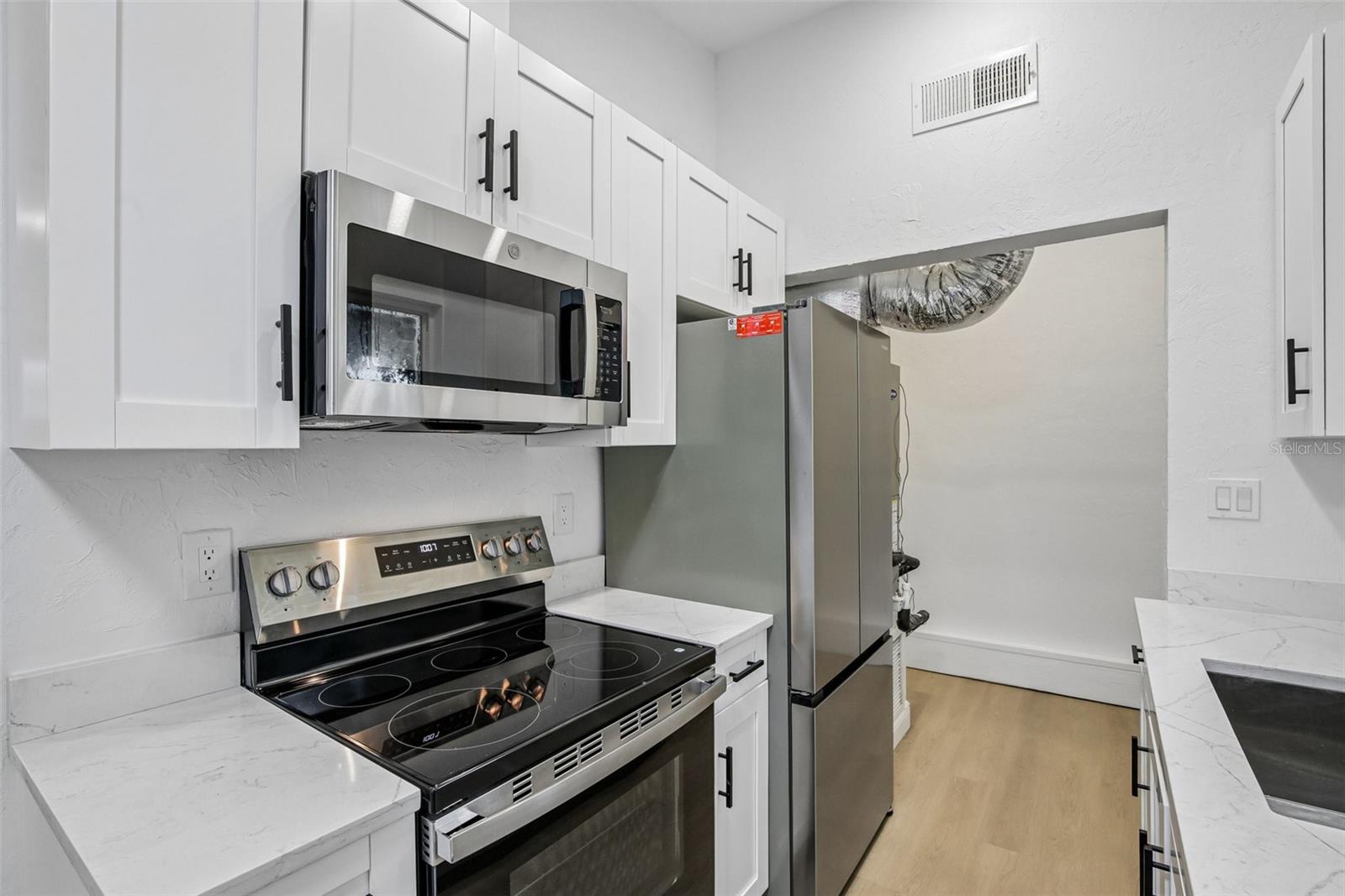 334 E CORNELIUS CIR — photo 14