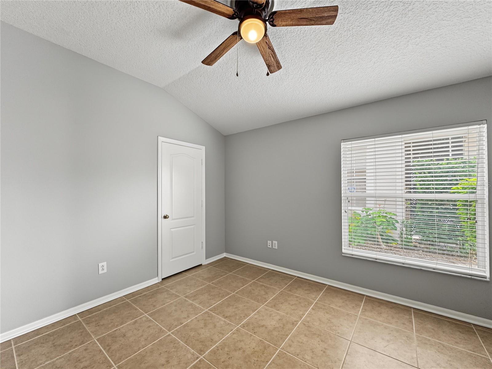 30935 WHITLOCK DR — photo 16