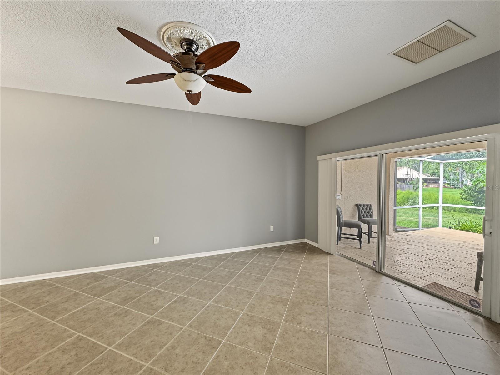 30935 WHITLOCK DR — photo 10
