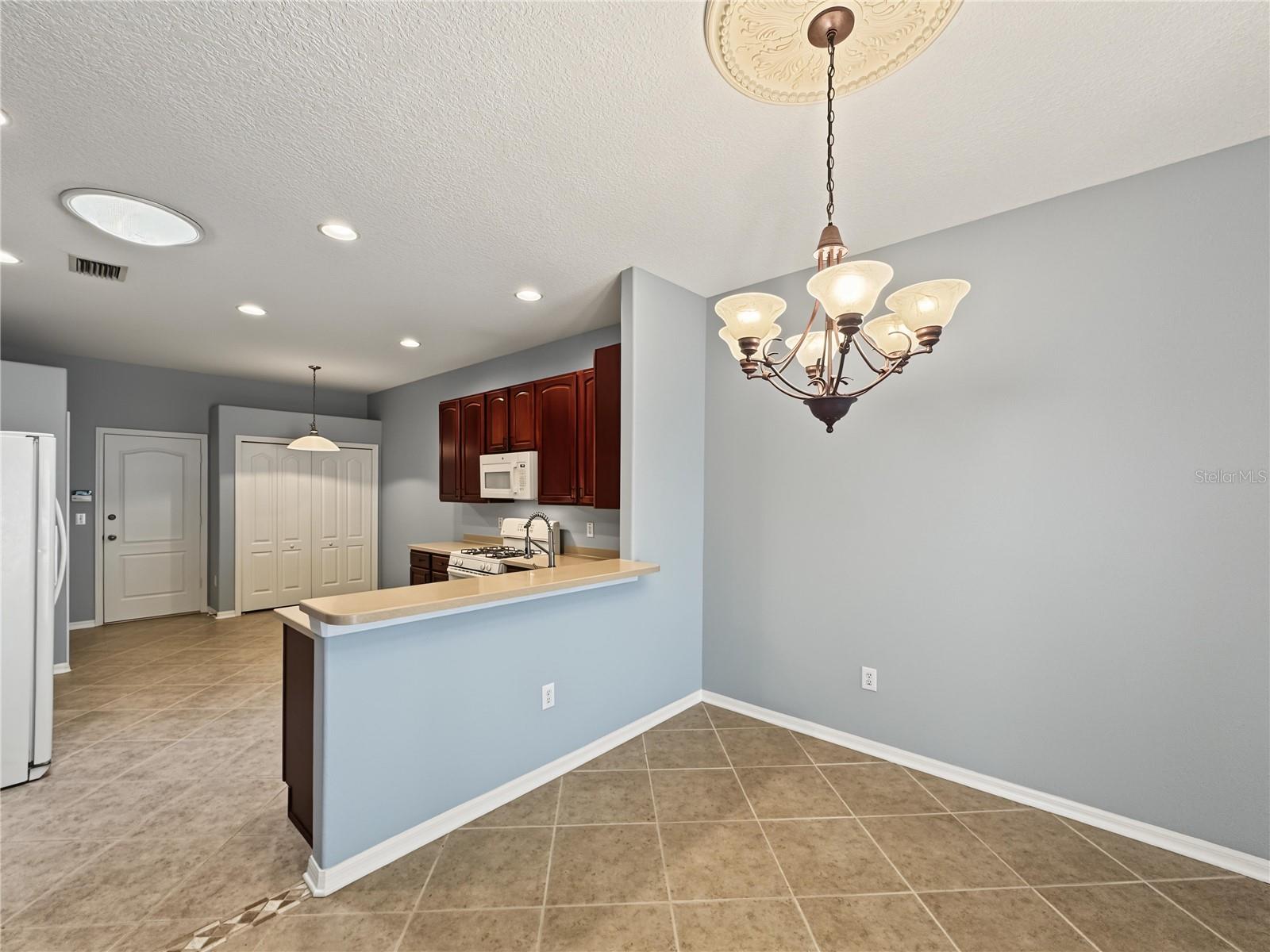 30935 WHITLOCK DR — photo 9