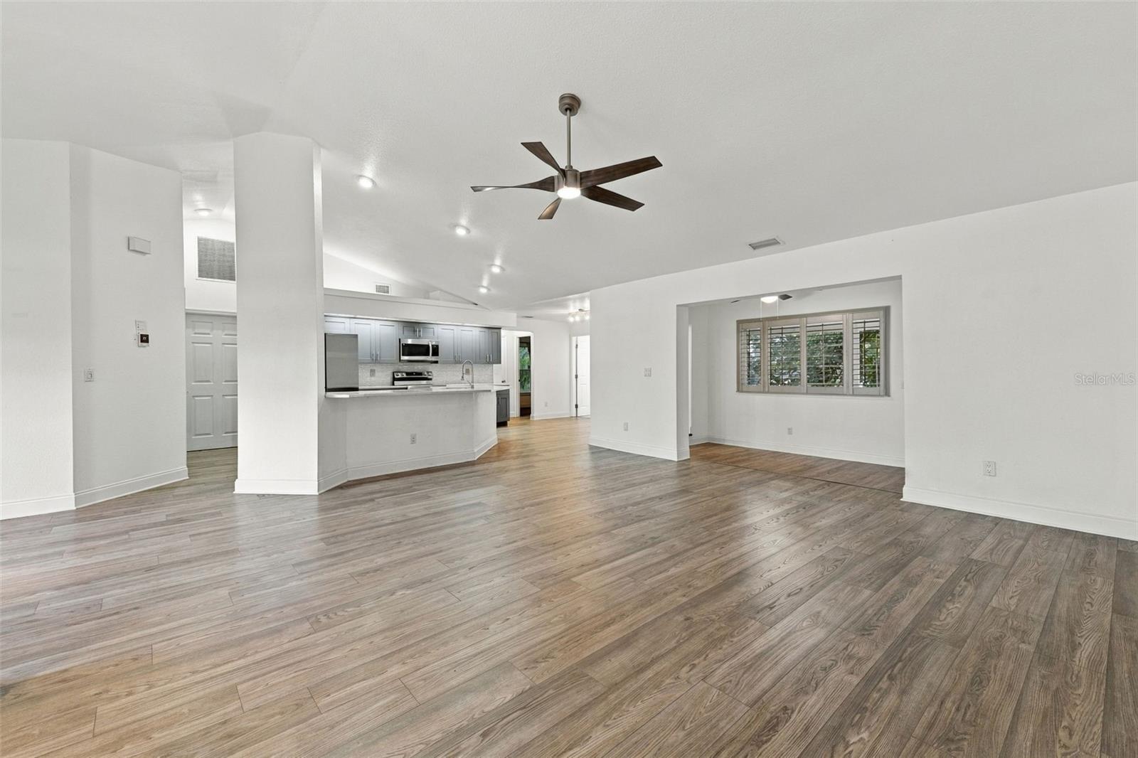 1591 JONATHAN CT — photo 4