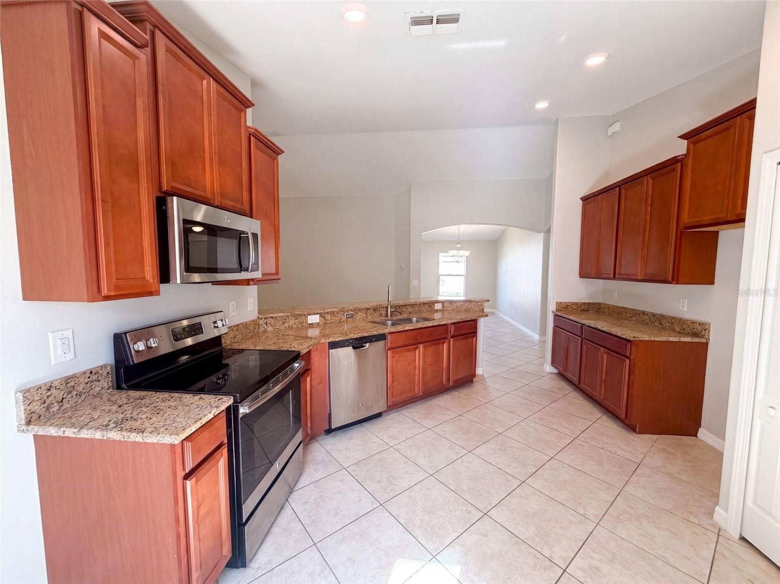 10080 TOLMAN DR — photo 3