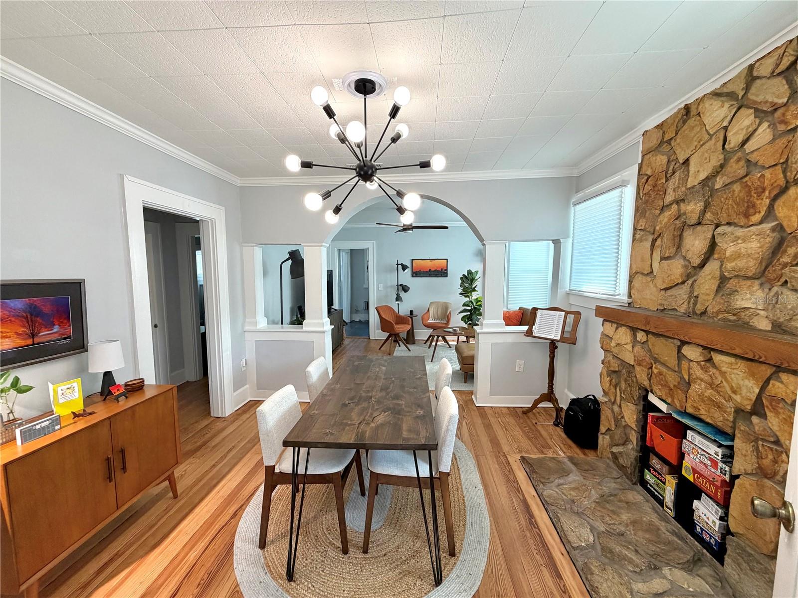 4623 IRIS ST N — photo 6