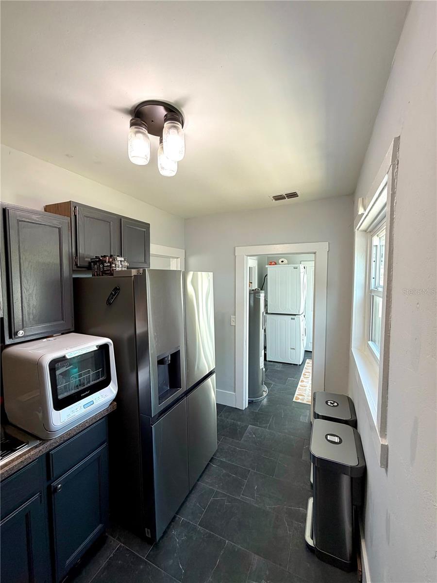 4623 IRIS ST N — photo 26